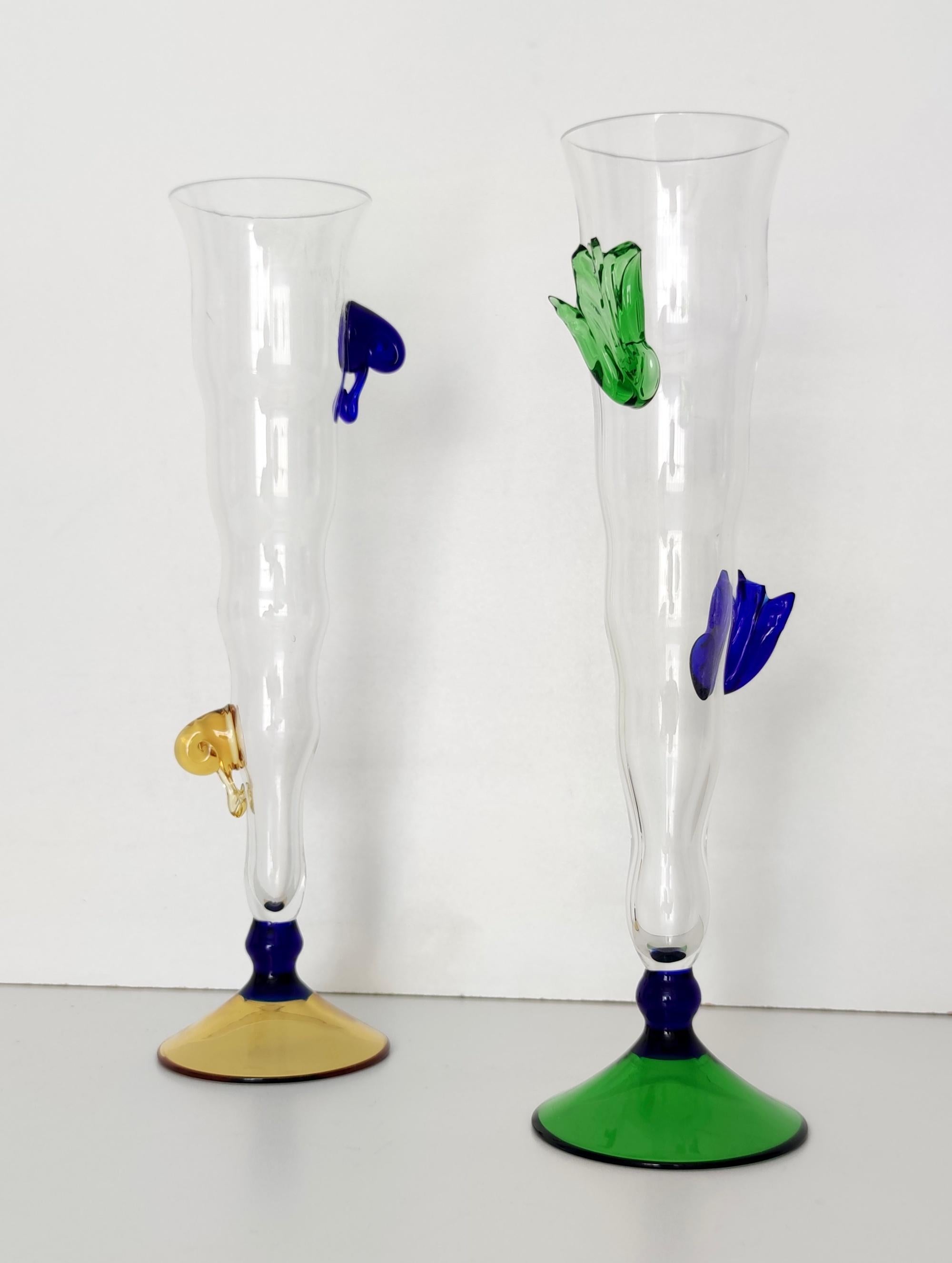 Italian Pair of Transparent Murano Glass Flutes with Colored Details, Italy, 1980s For Sale