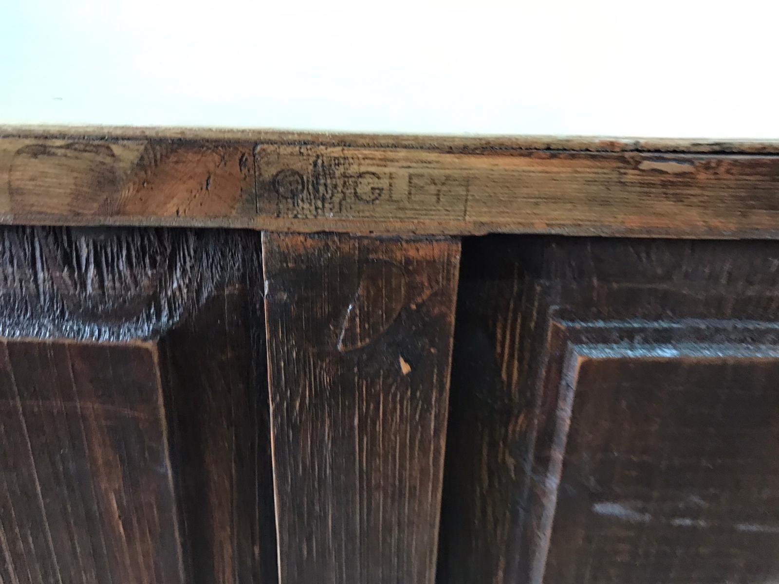 Coppia di armadietti trapezoidali di Quigley in vendita 7