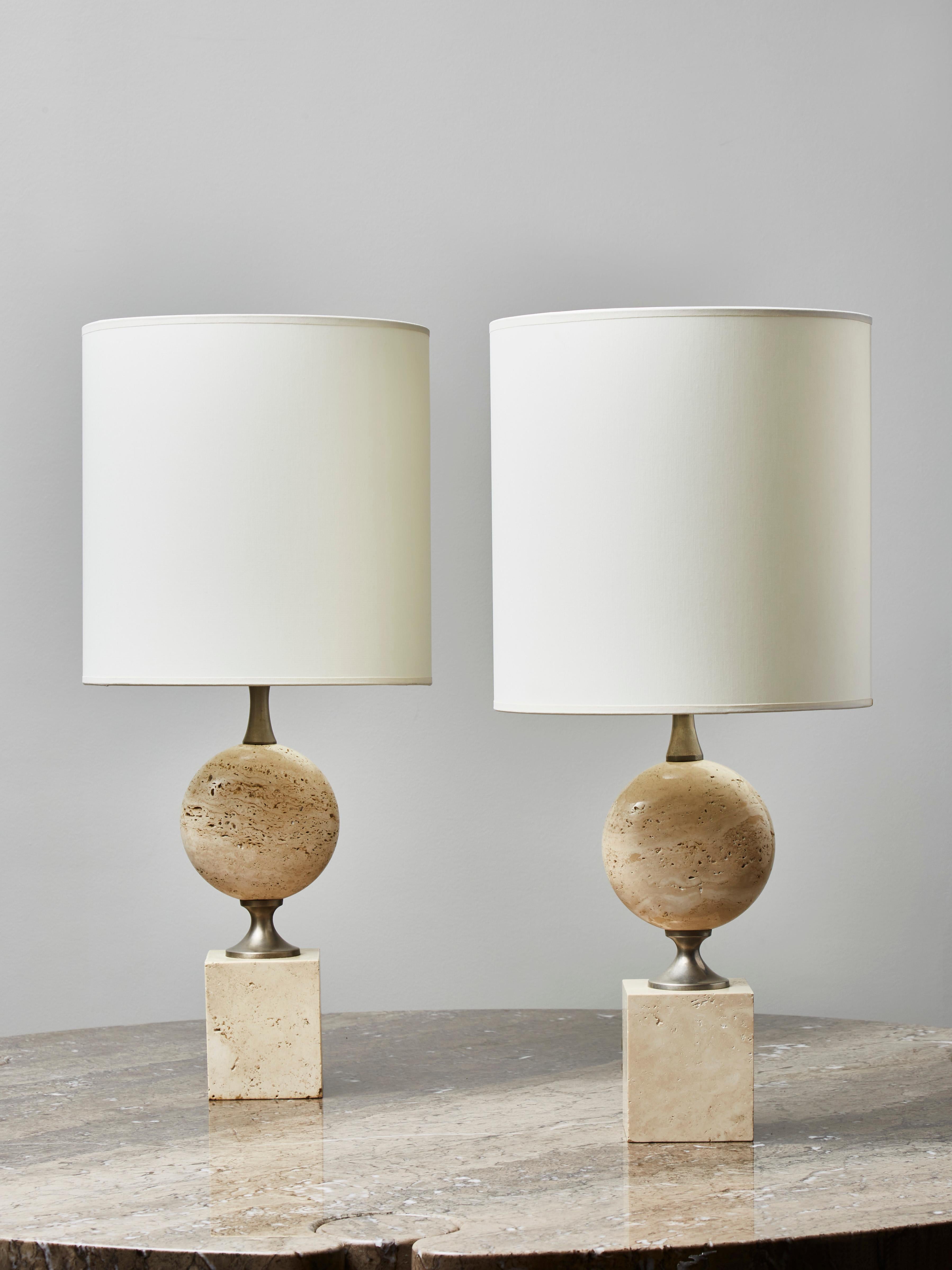 Pair of table lamps by Maison Barbier, classic round shape design with rectangular feet.