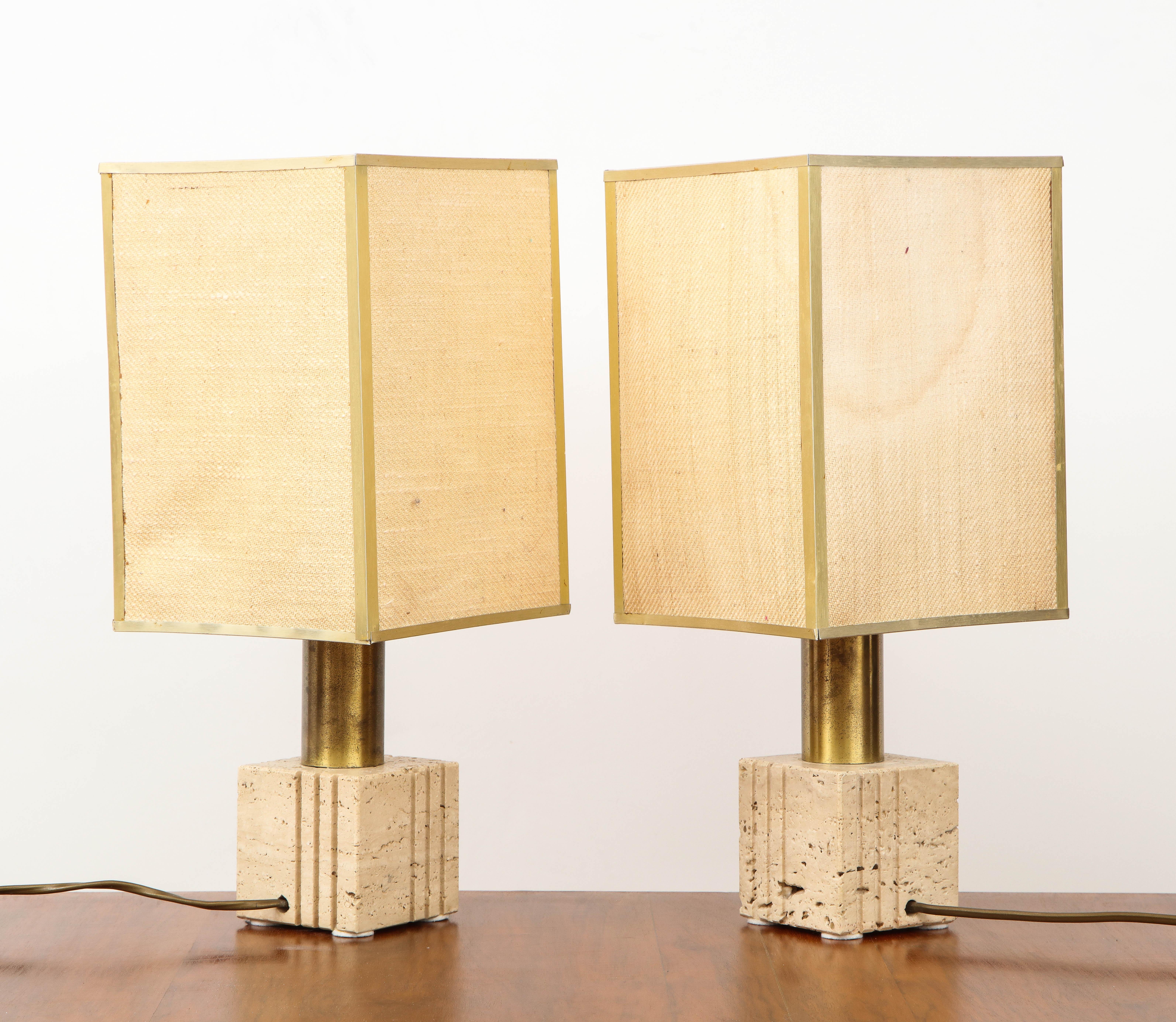 Pair of Travertine and Brass Table Lamps by Fratelli Mannelli, Italian, 1970s 3