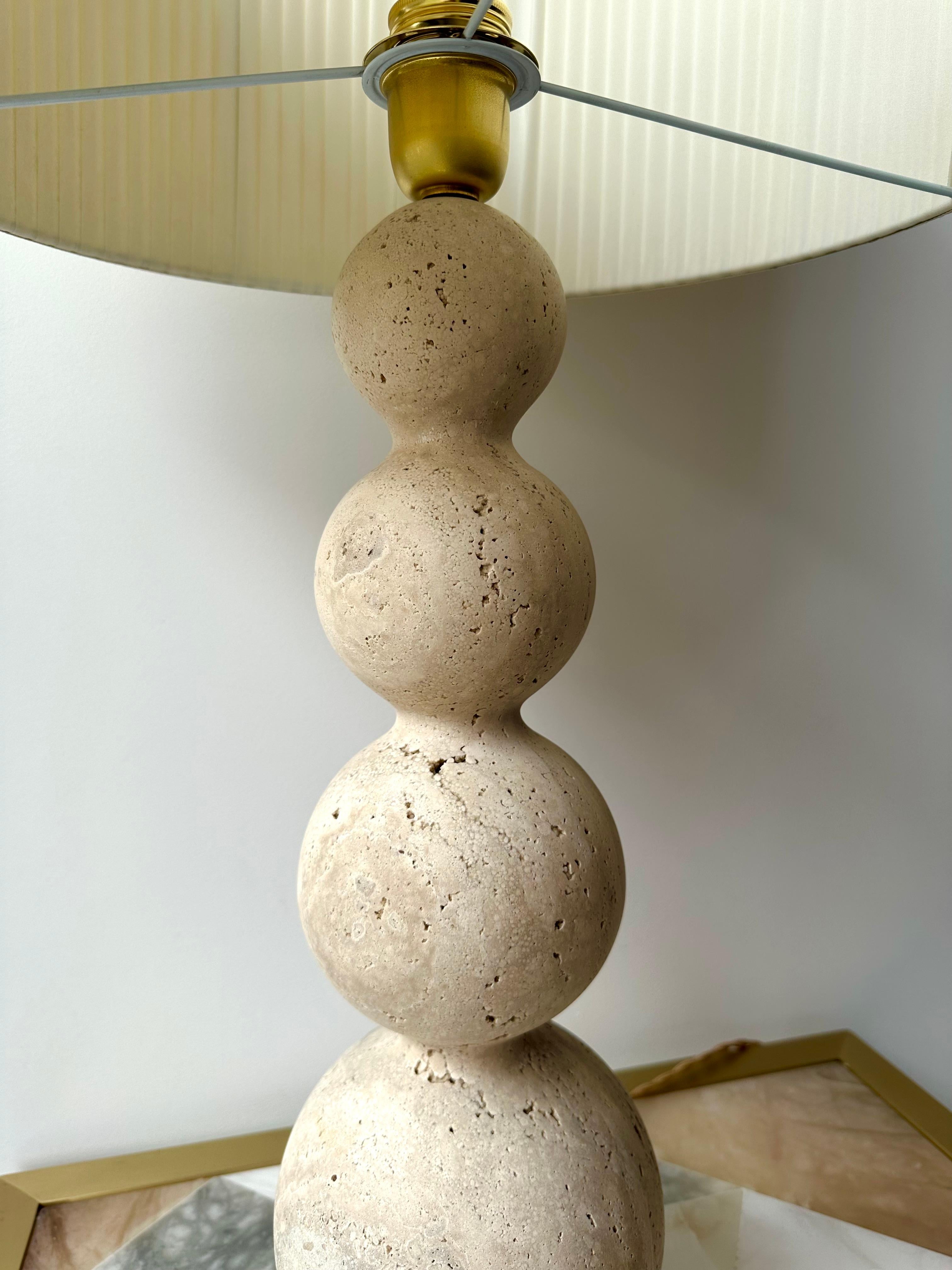 Mid-Century Modern Pair of Travertine Ball Lamps For Sale