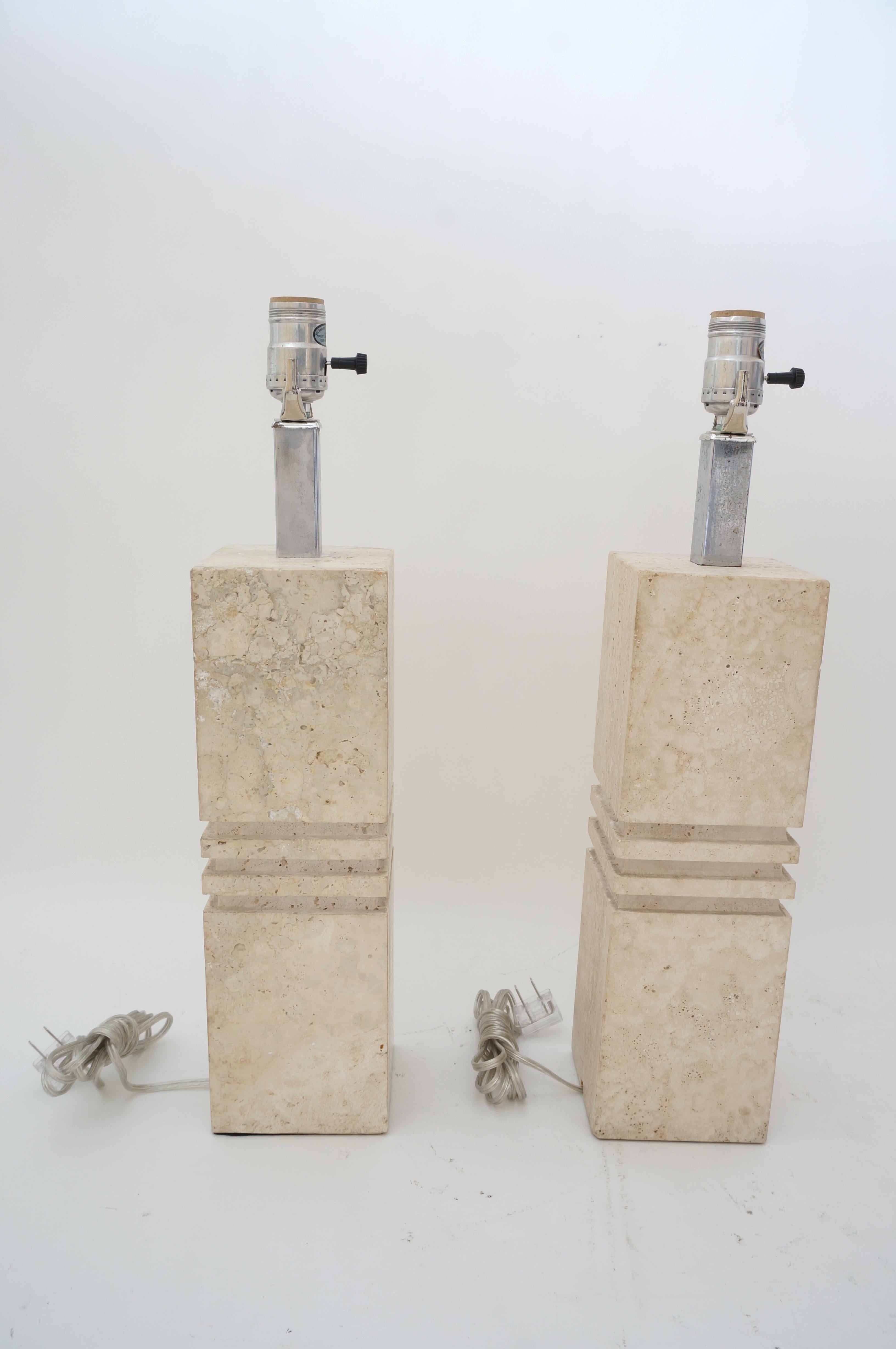 Pair of Travertine Lamps by Reggiani for Raymor In Good Condition In West Palm Beach, FL