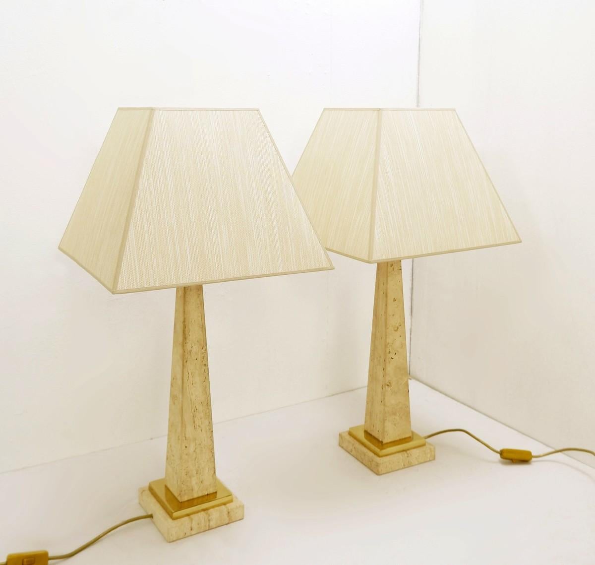 Pair of Mid-Century Modern Travertine Obelisk Table Lamps 3