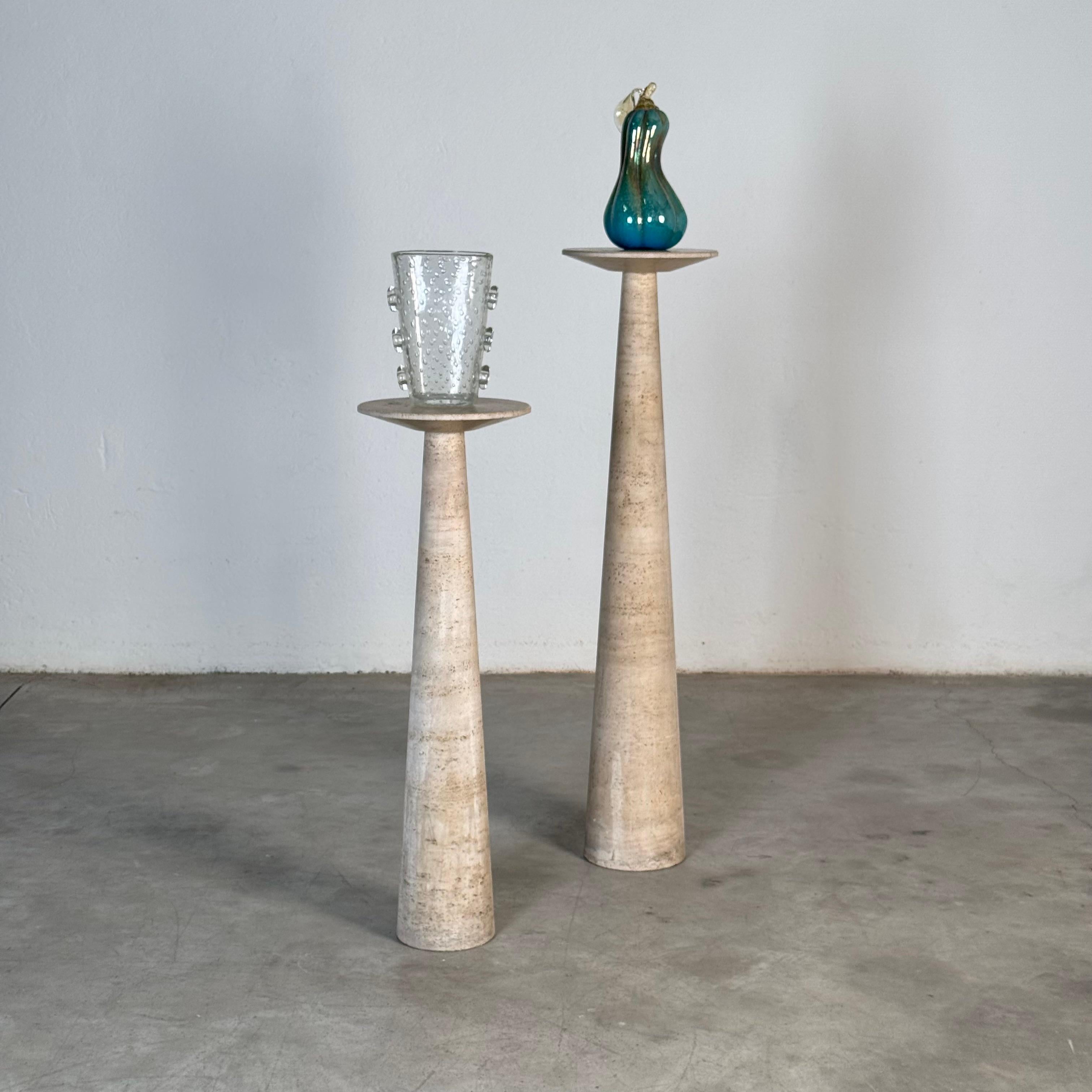Paire de socles en travertin attribués à Angelo Mangiarotti pour Up & Up, années 1970 en vente 8