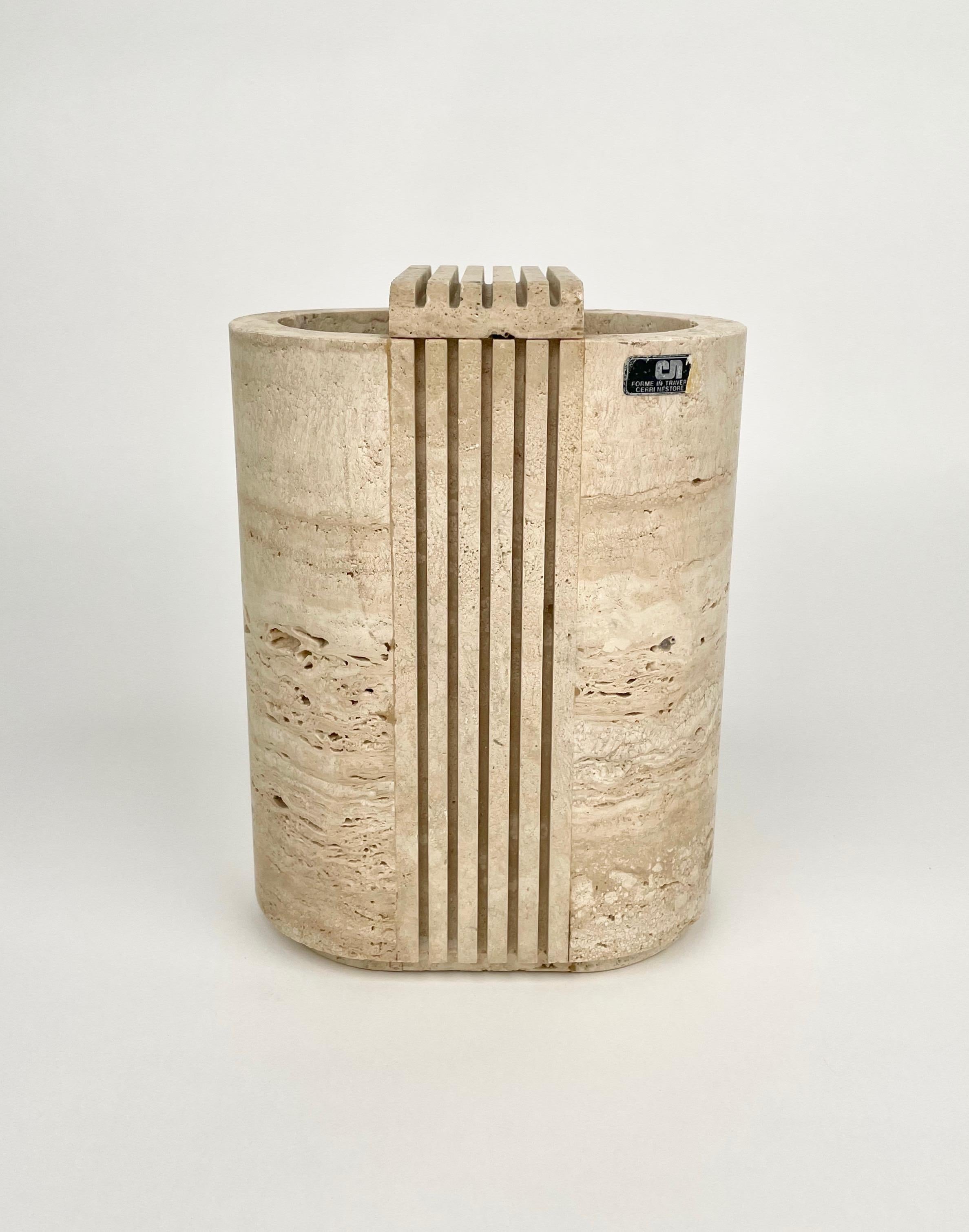 Late 20th Century Pair of Travertine Vase by Cerri Nestore, Italy 1970s