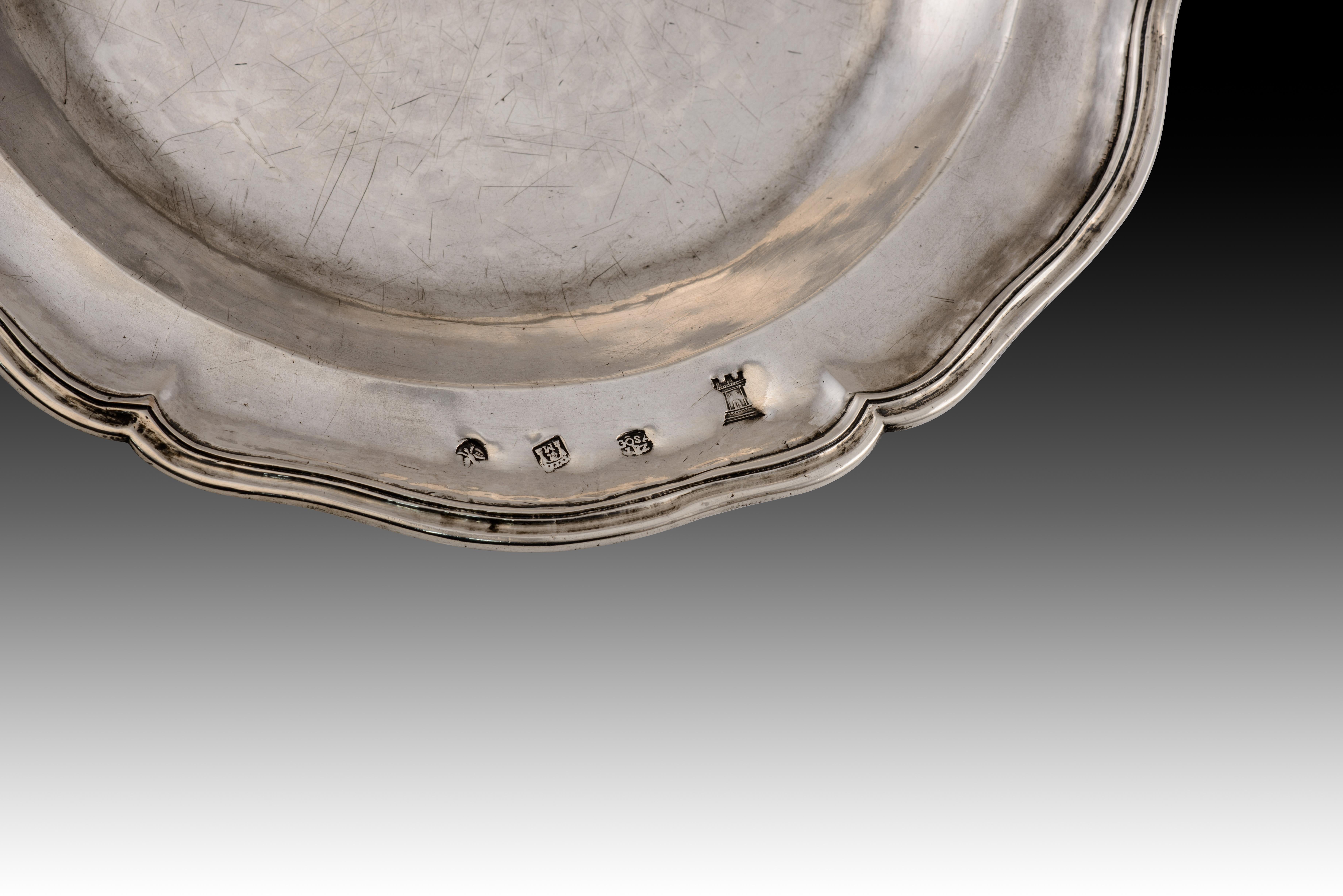 Pair of trays. Silver. GONZÁLEZ DE LA CUEVA, Diego (assayer). Mexico City, secon For Sale 4