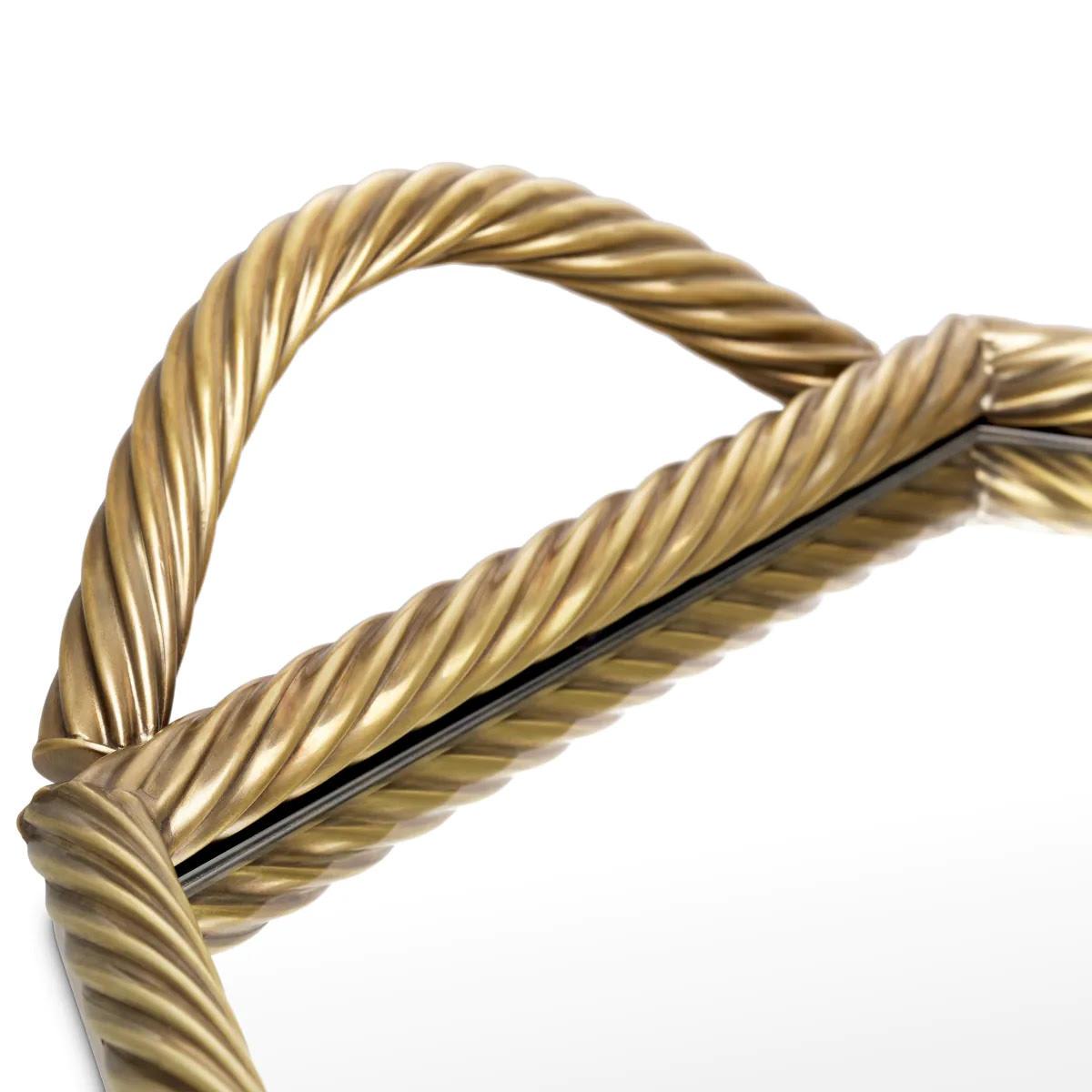 Paar Tabletts, Vintage-Messing-Finish, viel mehr als nur ein dekoratives Element. im Angebot 1