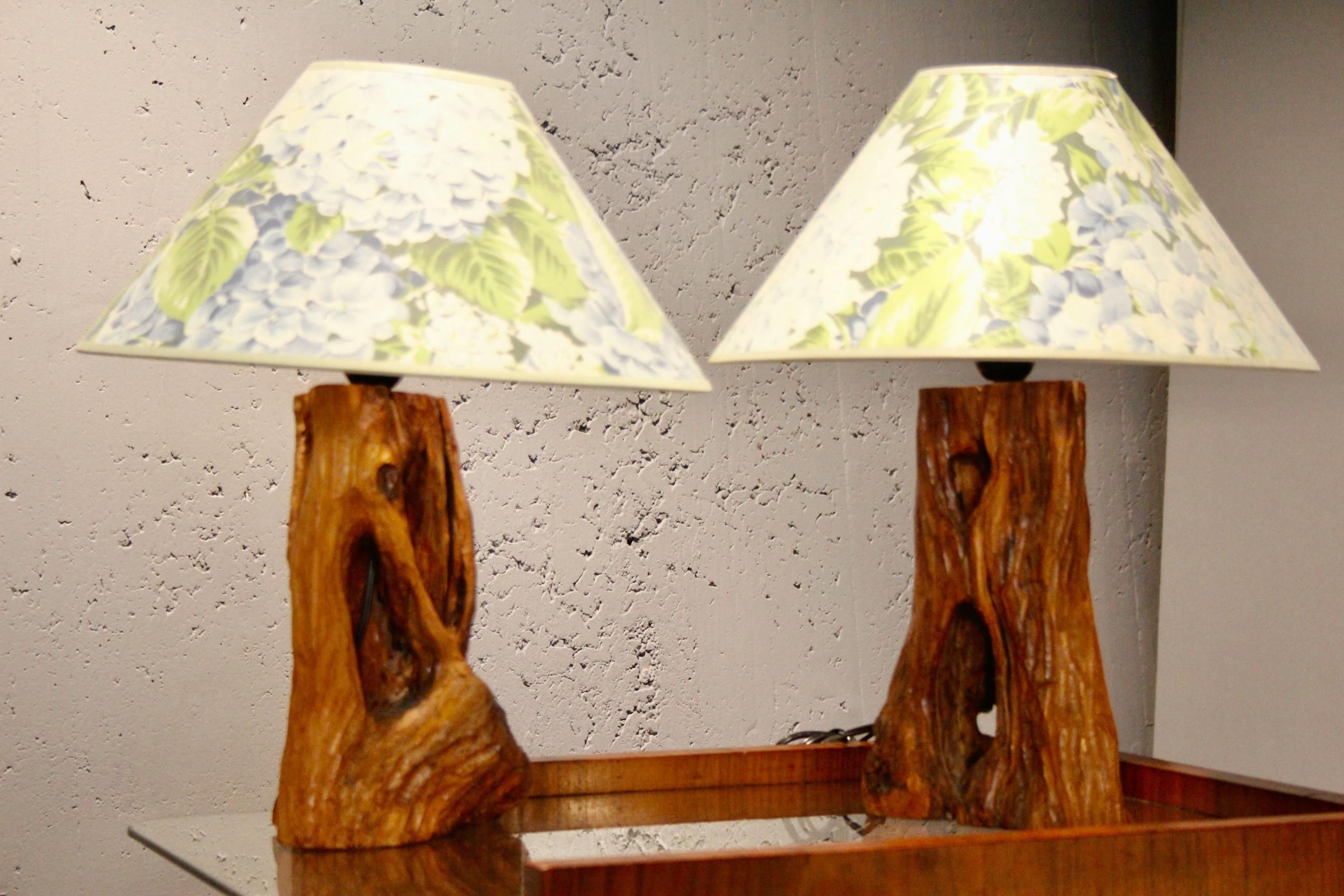 Français Paire de lampes de table décoratives en forme d'arbre en vente