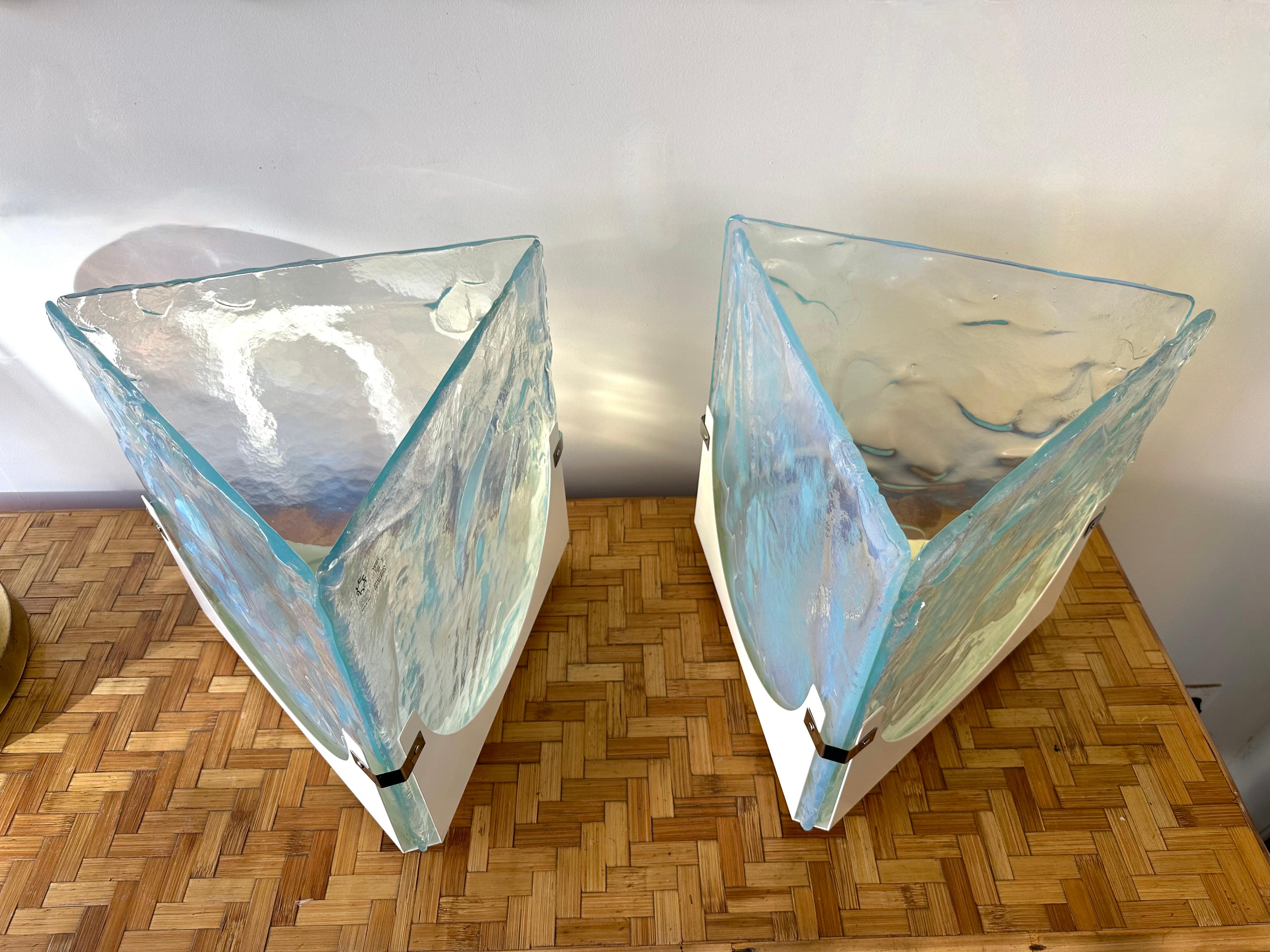 Pair of Triangle Lamps Opalescent Murano Glass by Leucos, Italy, 1980s For Sale 6