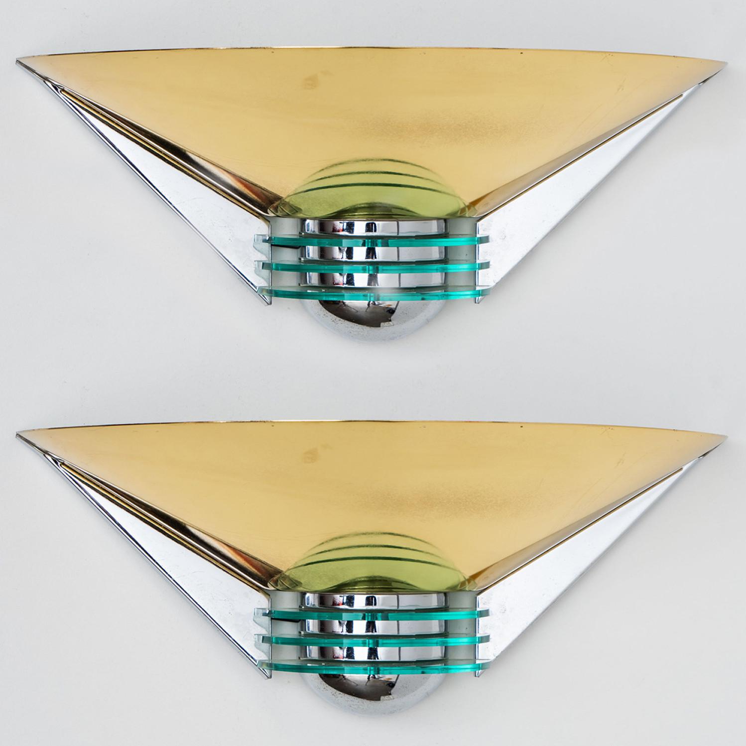 Space Age Pair of Triangle Shaped Brass and Glass Wall Lights from the 1980s For Sale