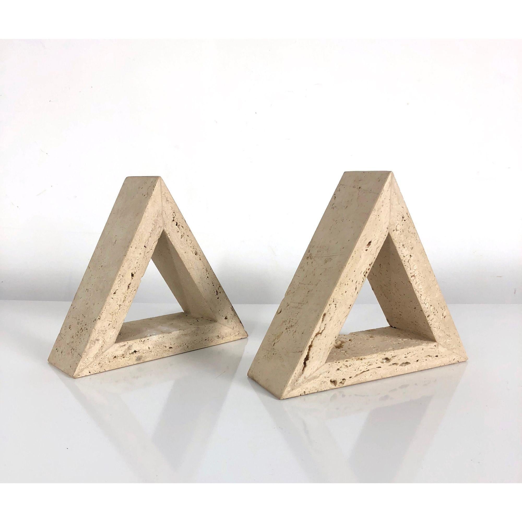 Mid-Century Modern Pair of Triangle Travertine Bookends by Fratelli Mannelli, 1960s For Sale