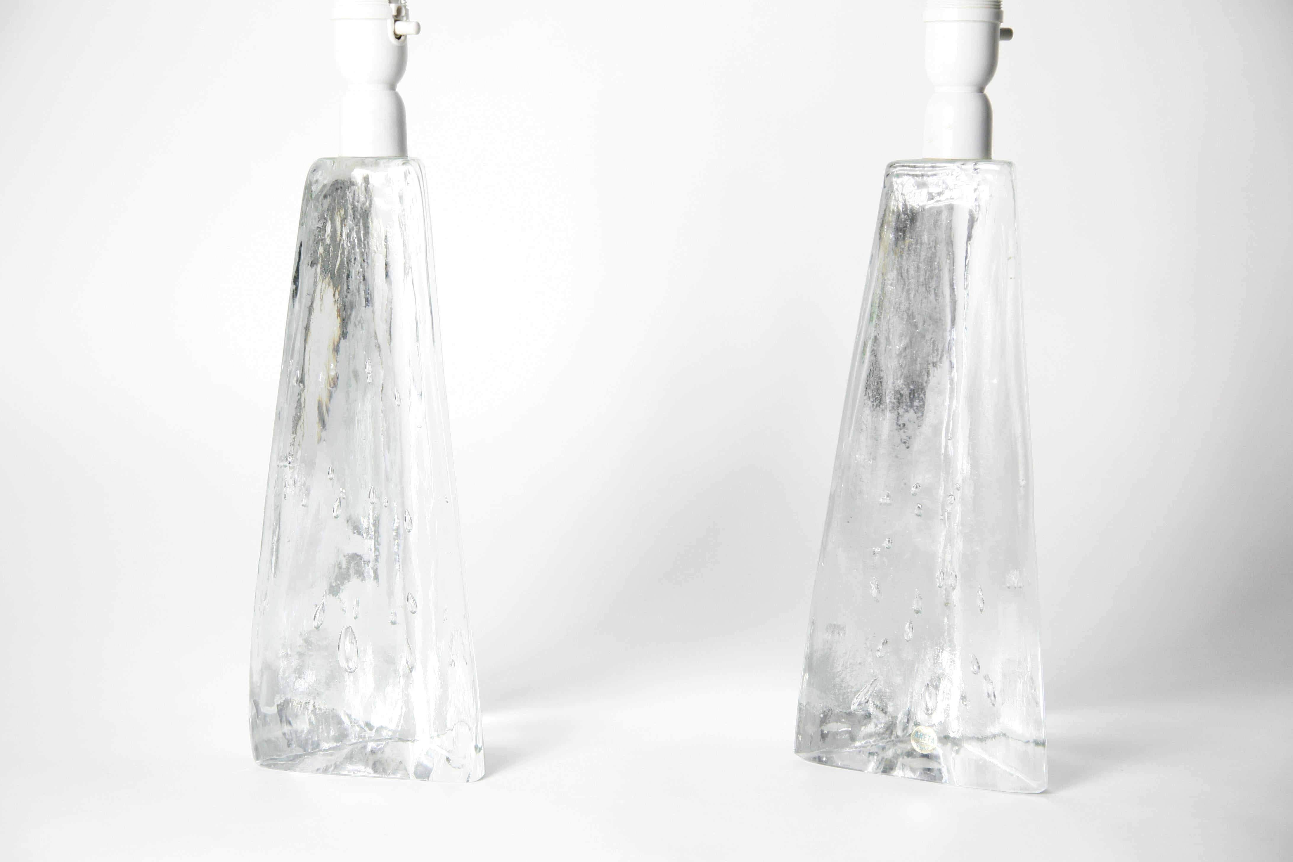 Mid-Century Modern Pair of Triangular Solid Clear Aneta Lamps, Sweden, 1980