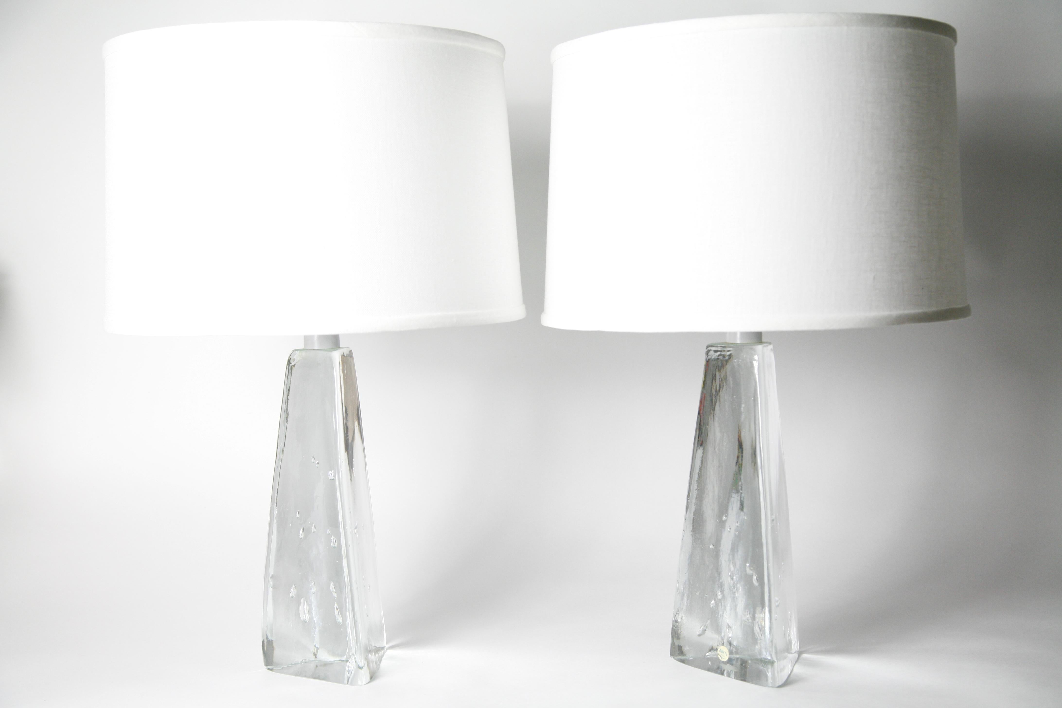 Blown Glass Pair of Triangular Solid Clear Aneta Lamps, Sweden, 1980 For Sale