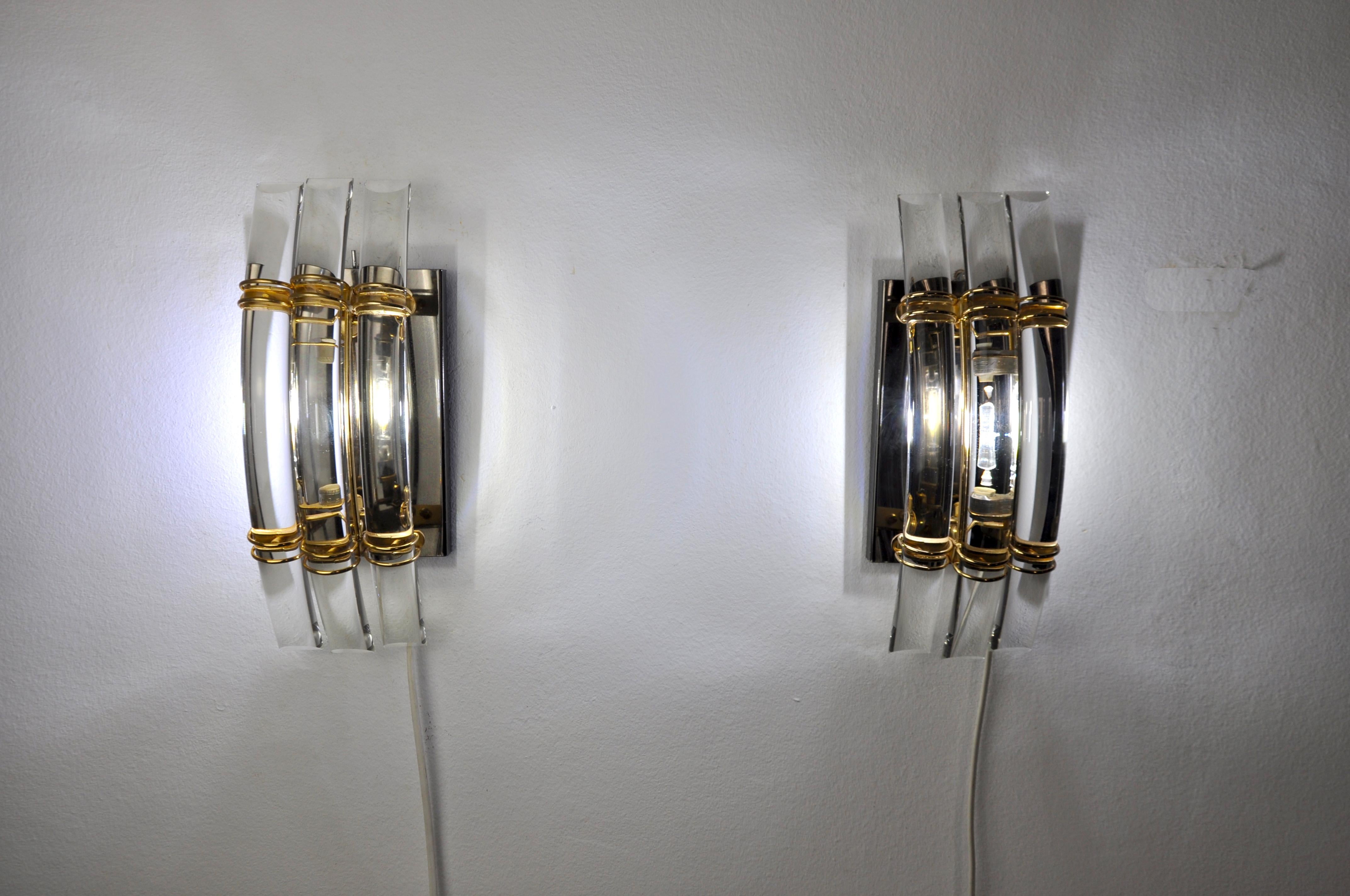 Pair of Triedi Murano sconces, Italy, 1970 In Good Condition For Sale In BARCELONA, ES