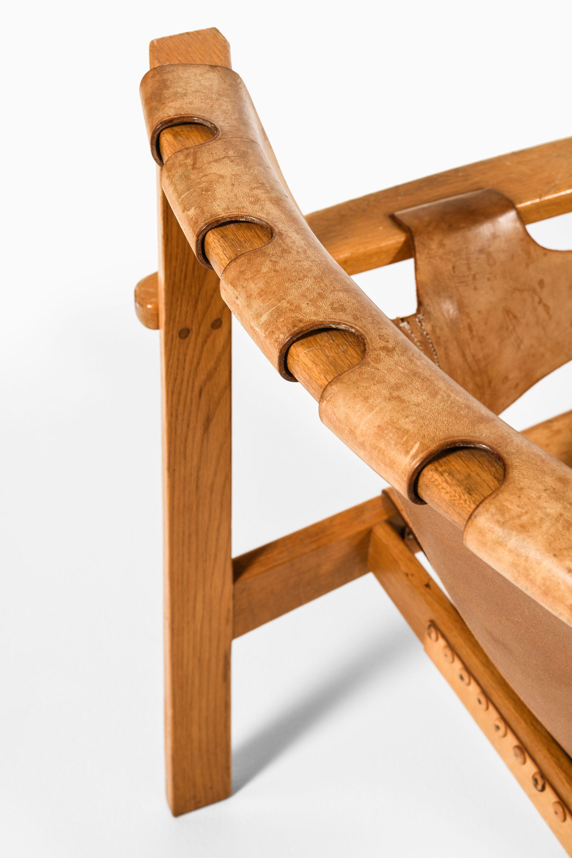 Trienna Easy Chairs aus Eiche und Originalleder von Carl-Axel Acking, 1957, Paar im Angebot 1