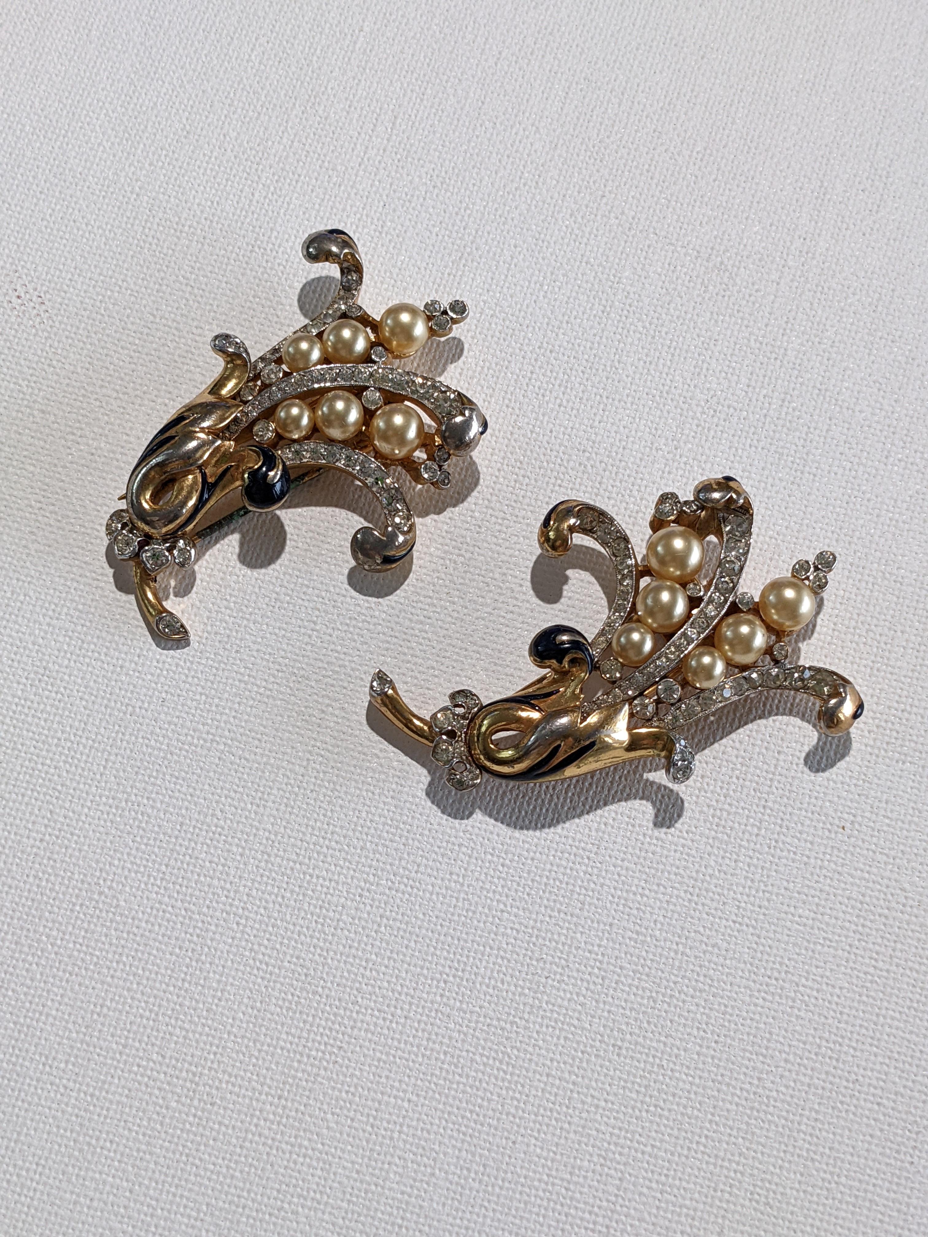 Women's or Men's Pair of Trifari Eugenie Clips, Alfred Phillipe For Sale