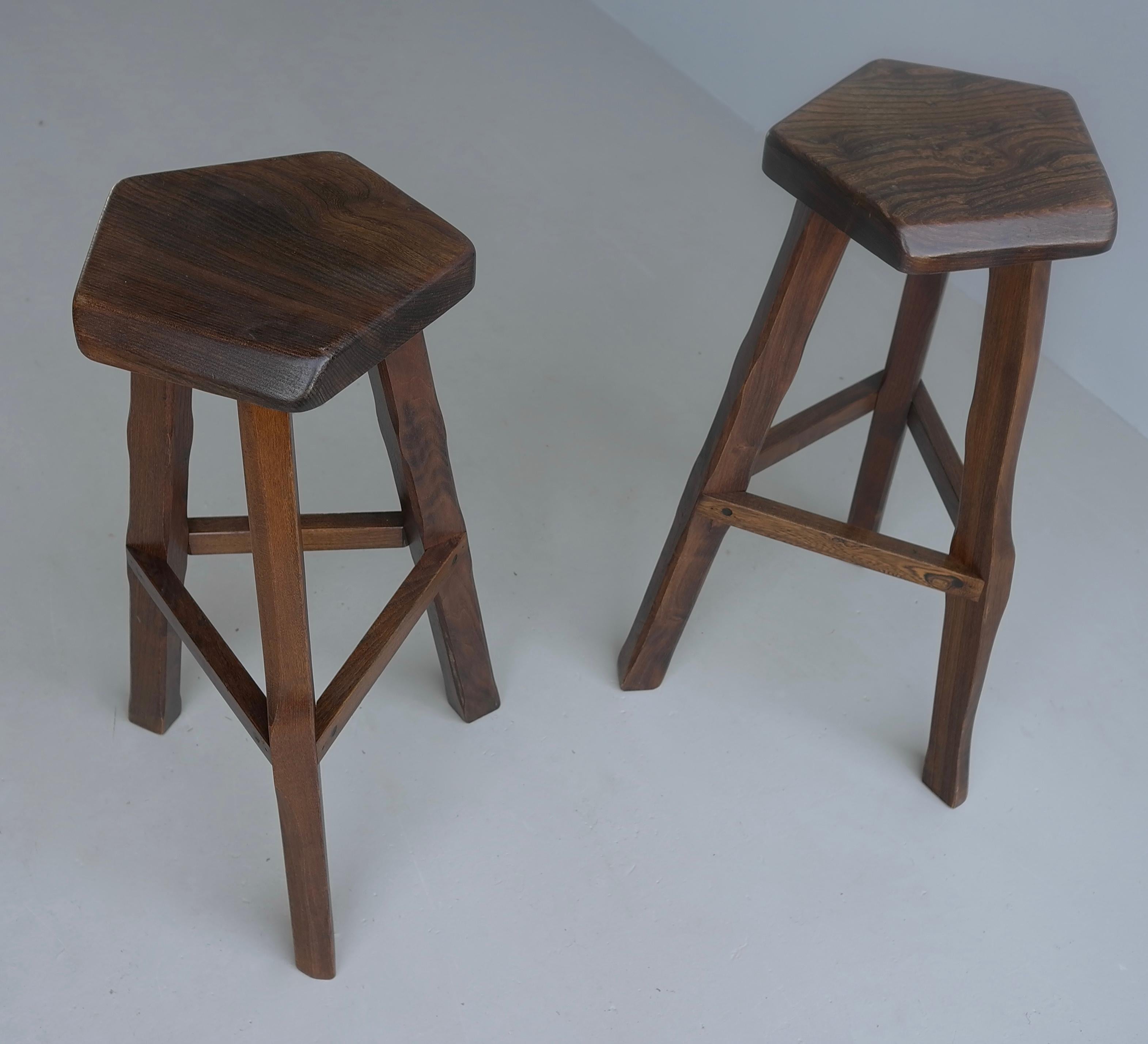 French Pair of Tripod Curved Bar Stools in Solid Elm Wood by Aranjou, France, 1960's For Sale
