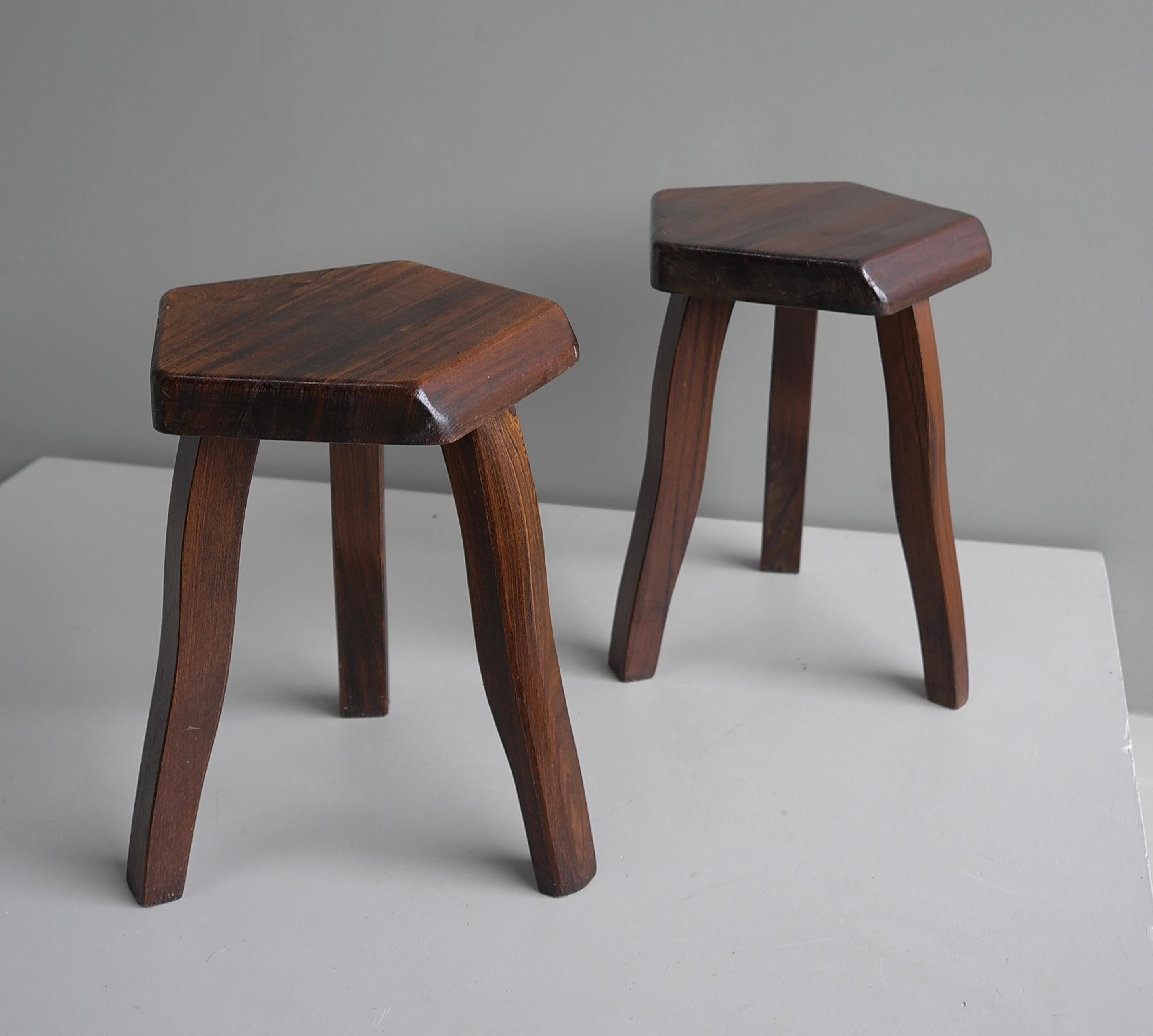 Pair of Tripod Curved Stools in Solid Elm Wood by Aranjou, France, 1960's 4