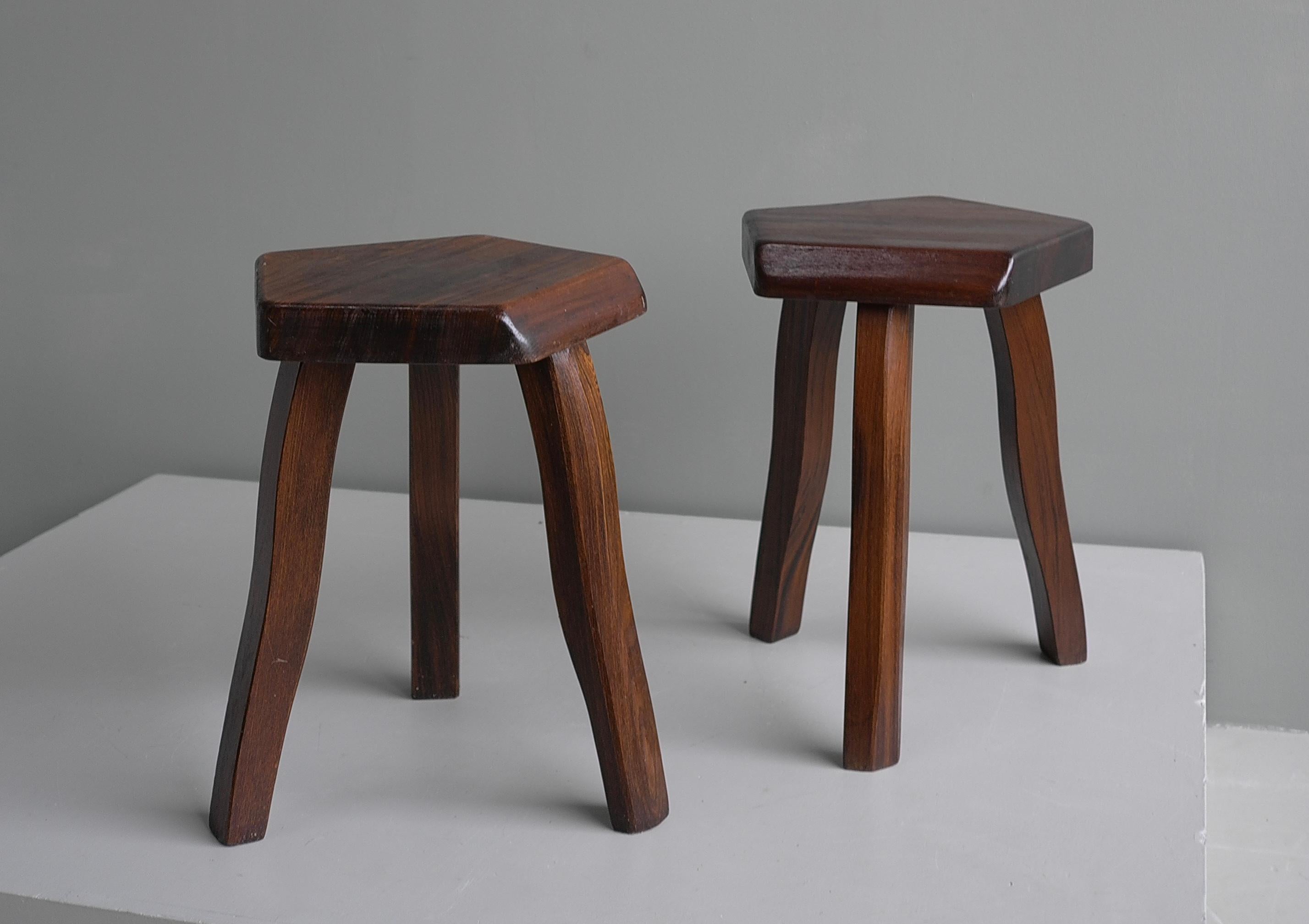 French Pair of Tripod Curved Stools in Solid Elm Wood by Aranjou, France, 1960's