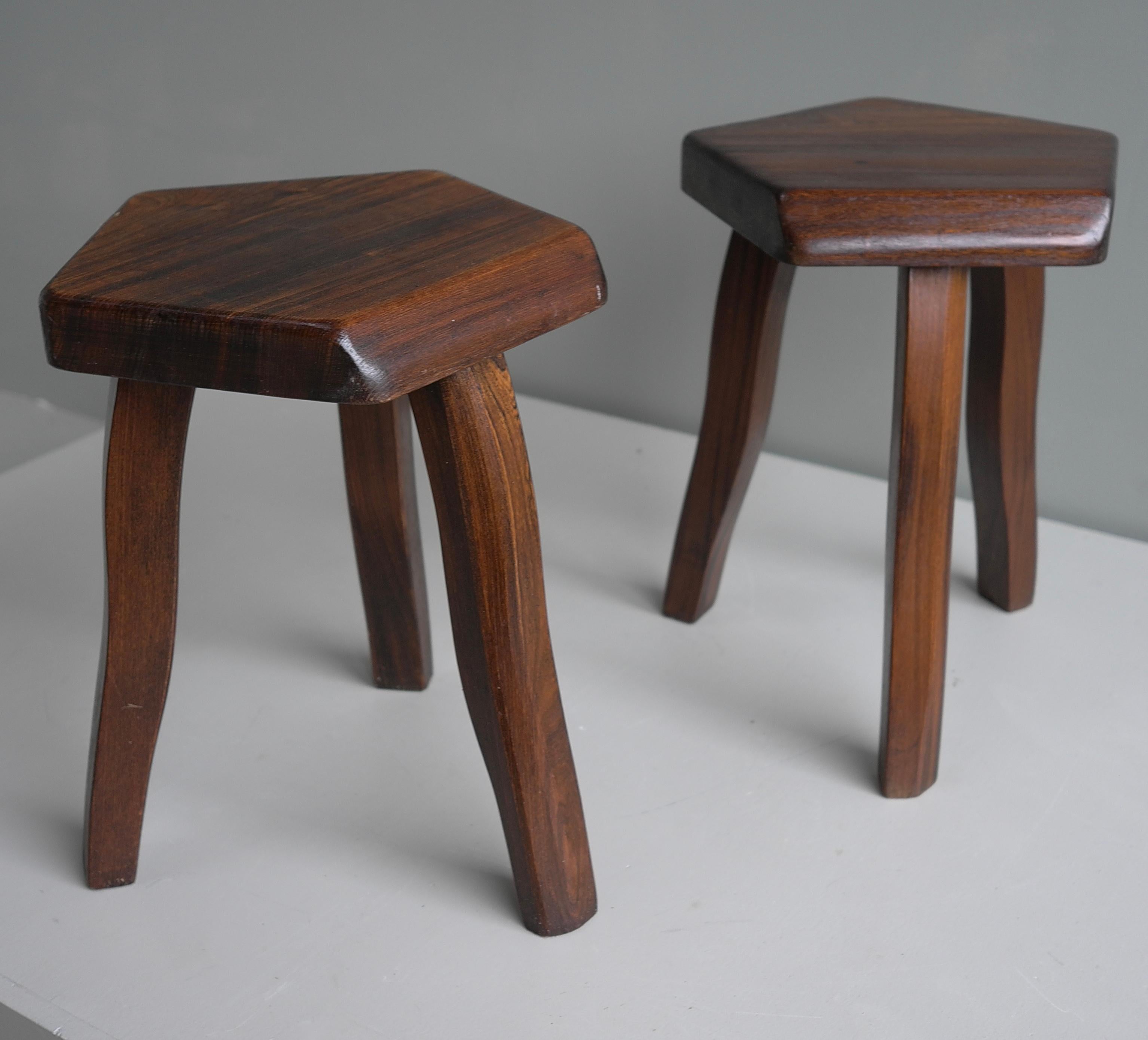 Pair of Tripod Curved Stools in Solid Elm Wood by Aranjou, France, 1960's 1