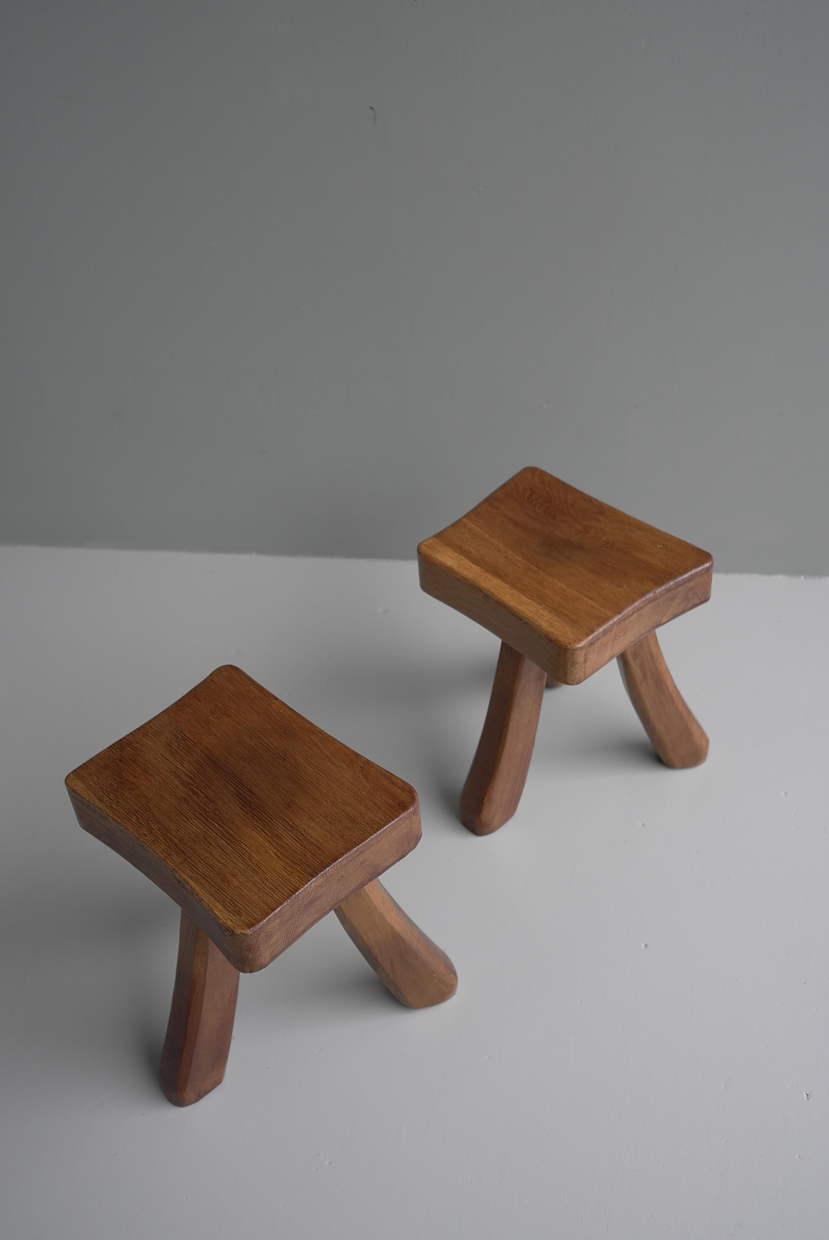 Pair of Tripod Curved Stools in Solid Oak, France, 1960's 1