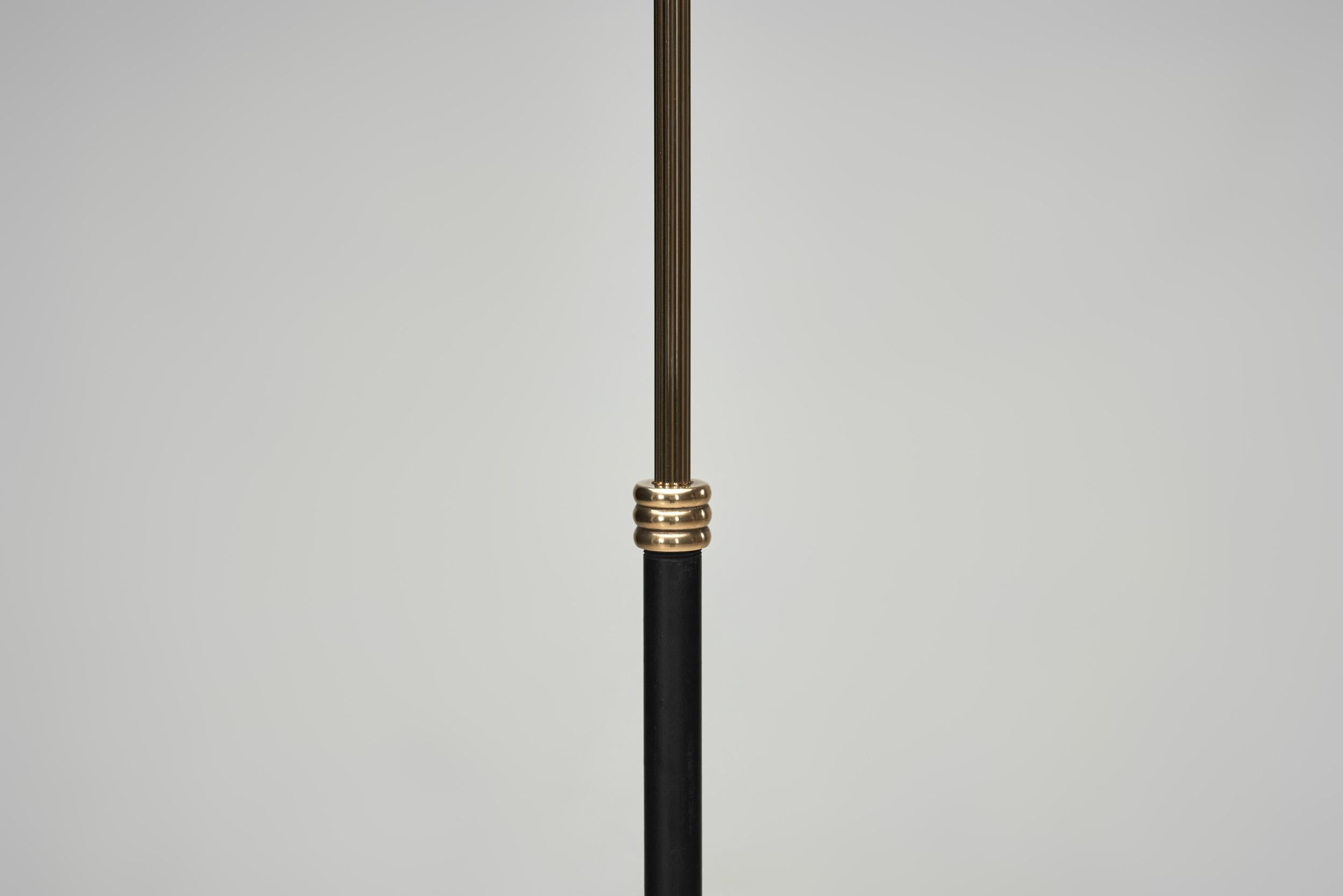 Coppia di lampade da terra a treppiede di Svend Aage Holm Sørensen (Attr.), Danimarca 1960 ca. in vendita 6