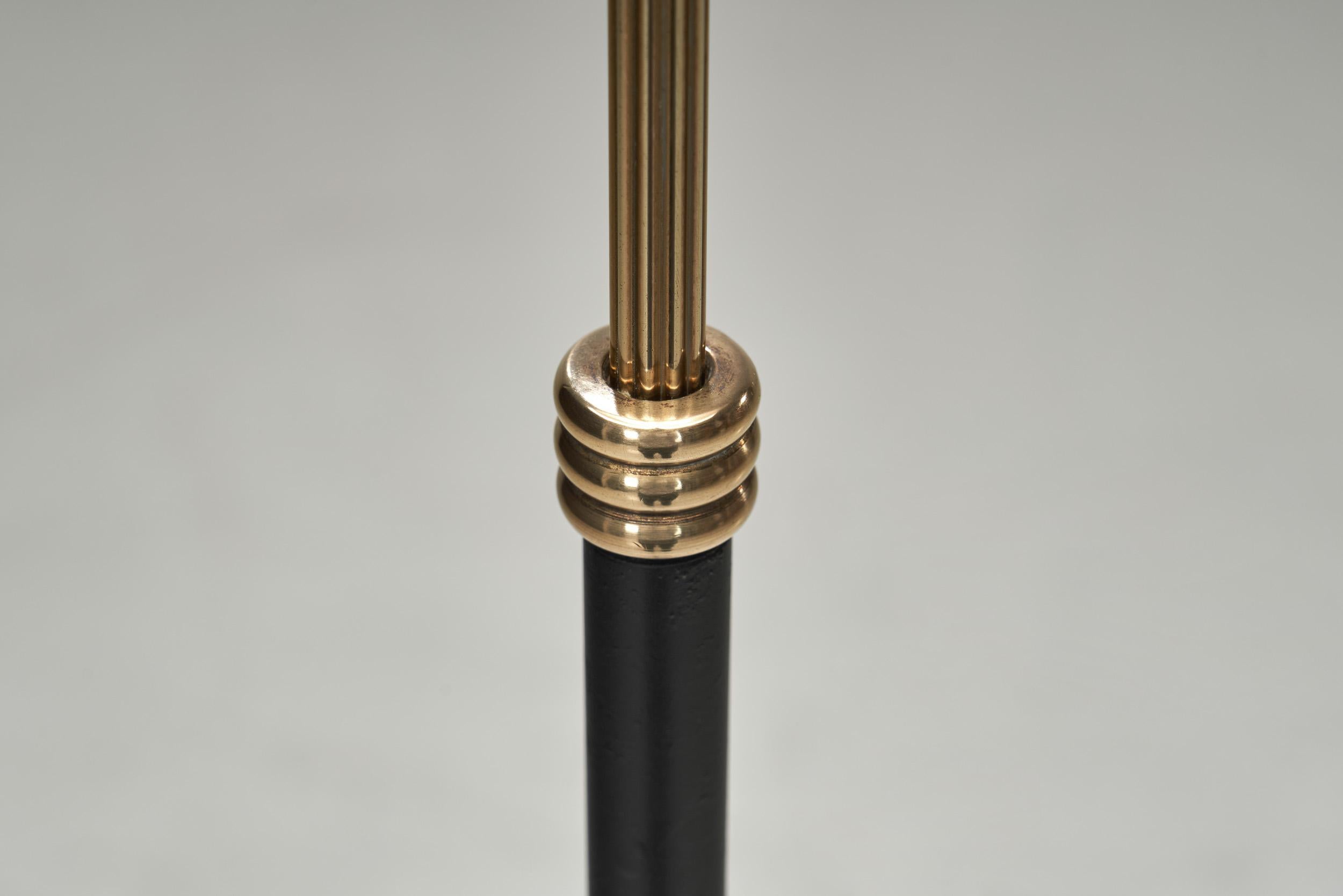 Coppia di lampade da terra a treppiede di Svend Aage Holm Sørensen (Attr.), Danimarca 1960 ca. in vendita 7