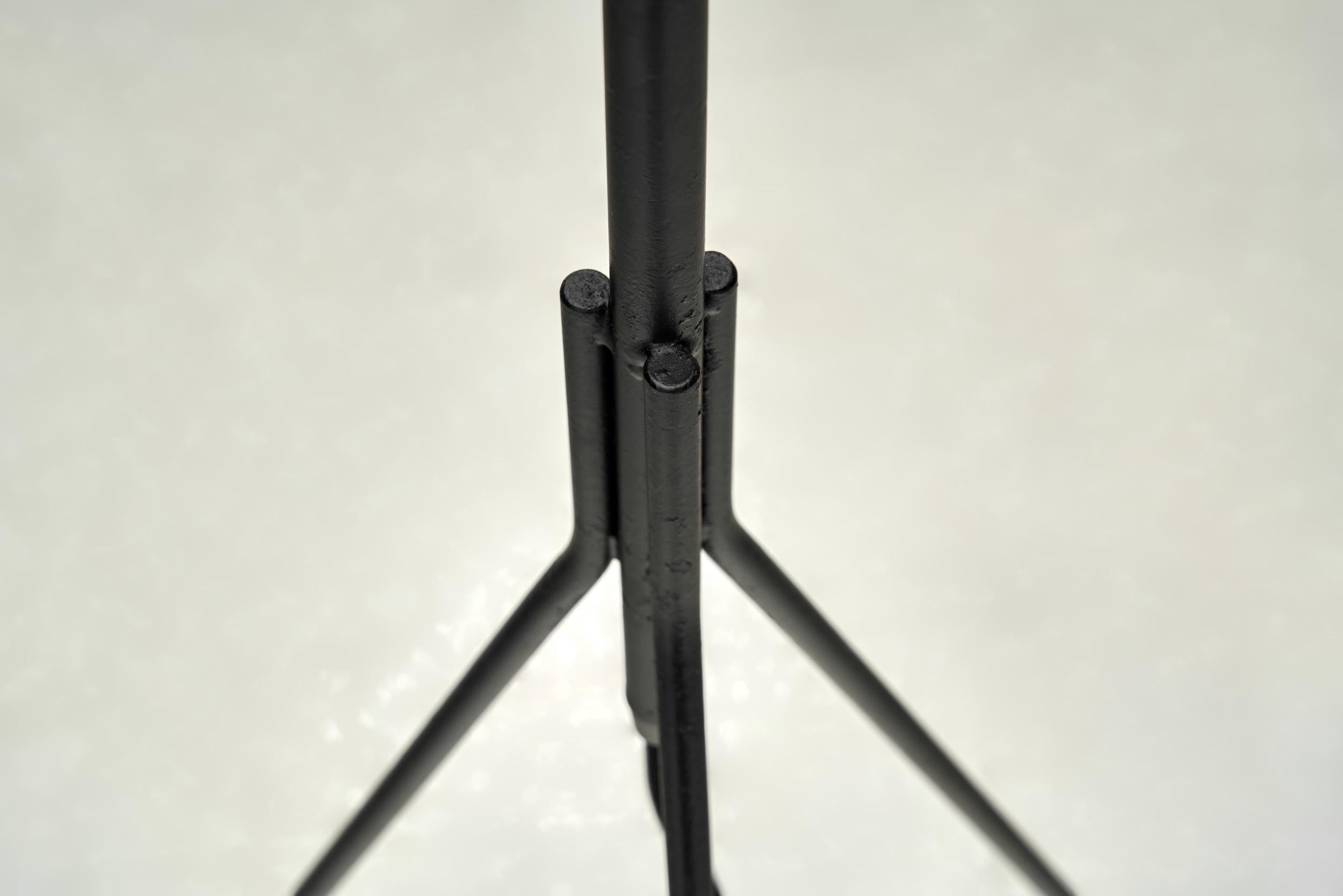 Coppia di lampade da terra a treppiede di Svend Aage Holm Sørensen (Attr.), Danimarca 1960 ca. in vendita 8