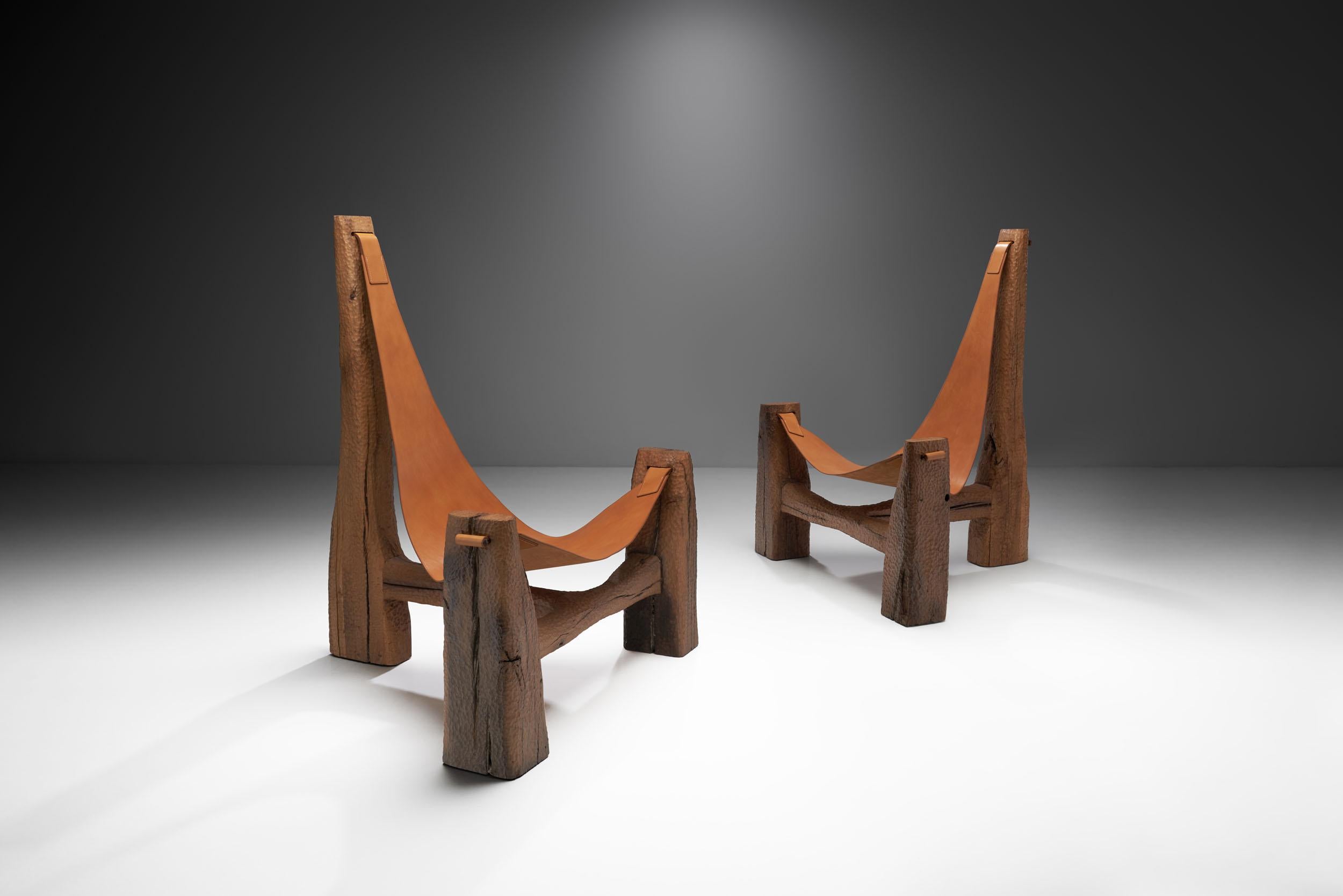 Moderne Paire de chaises longues à trois pieds par Pavel Novak, Tchécoslovaquie, années 1980  en vente