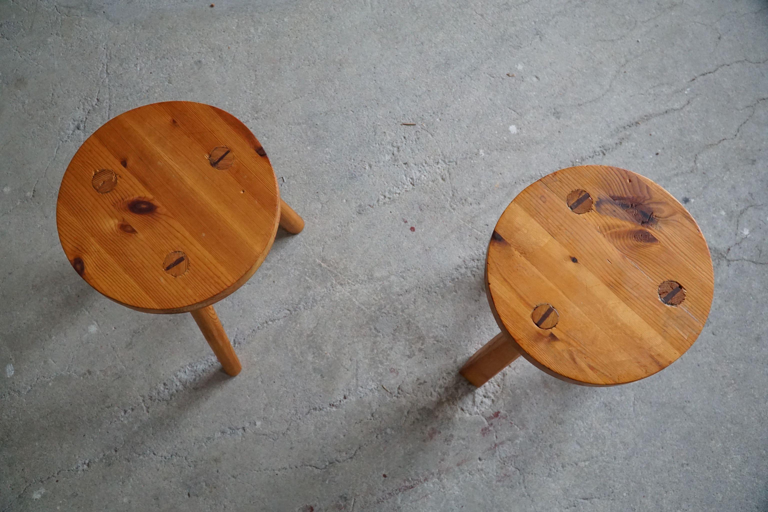 20th Century Pair of Tripod Stools in Pine, by Swedish Cabinetmaker, Mid Century, Ca 1960s For Sale