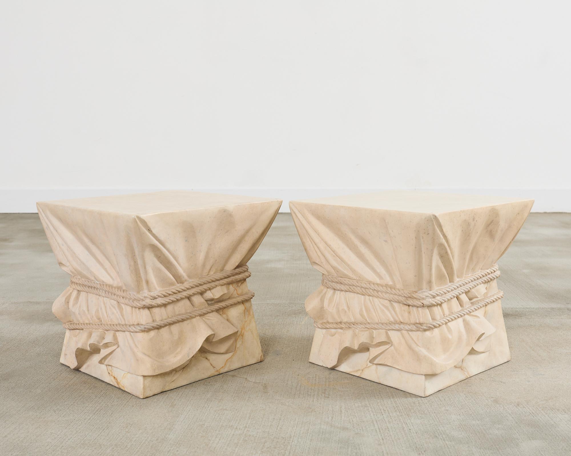 Néoclassique Paire de tables à boire en trompe l'Oeil d'après I John Dickinson en vente
