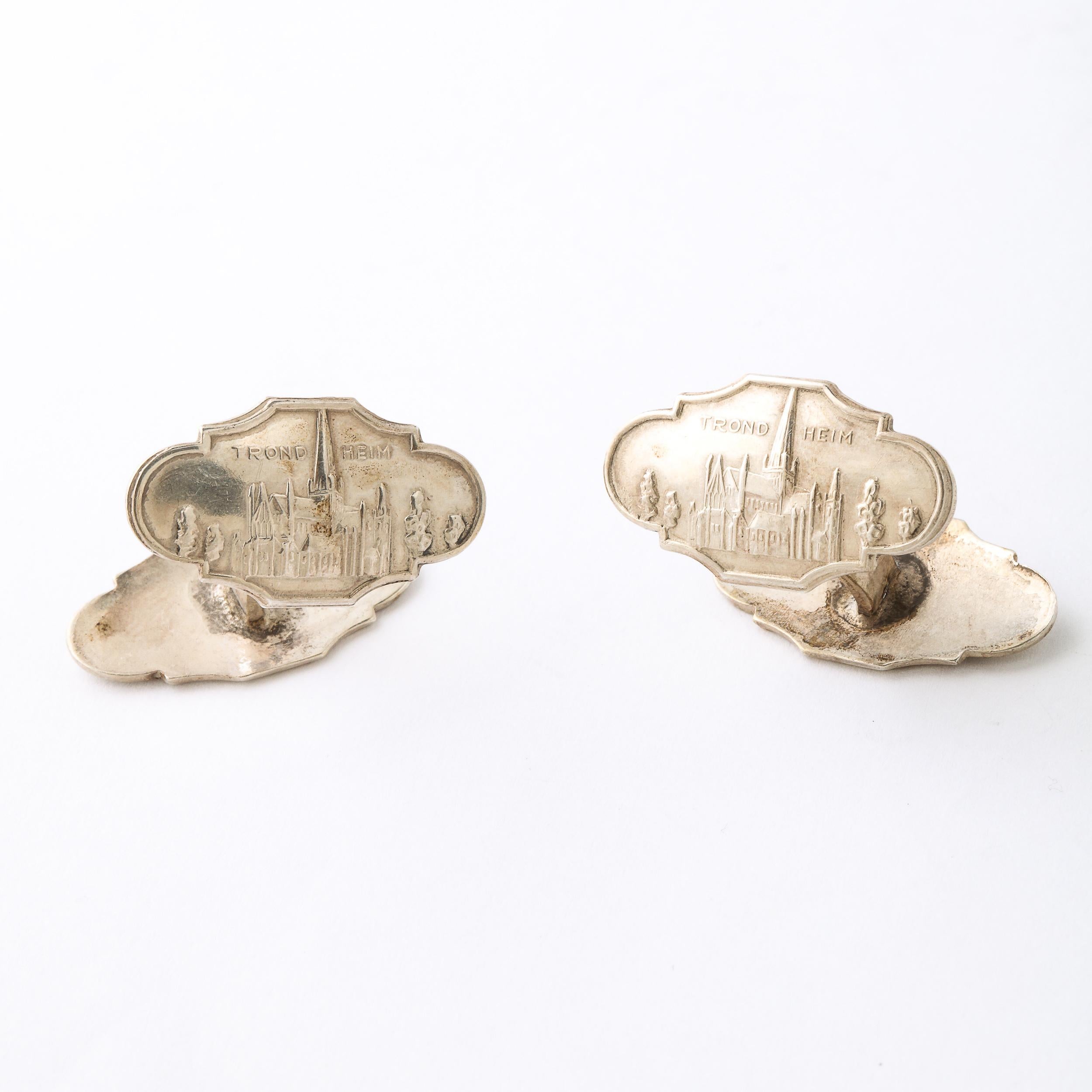 Paar Manschettenknöpfe „Trond Heim“ aus Sterlingsilber mit Landschaft der Kathedrale von Nidaros  im Angebot 6