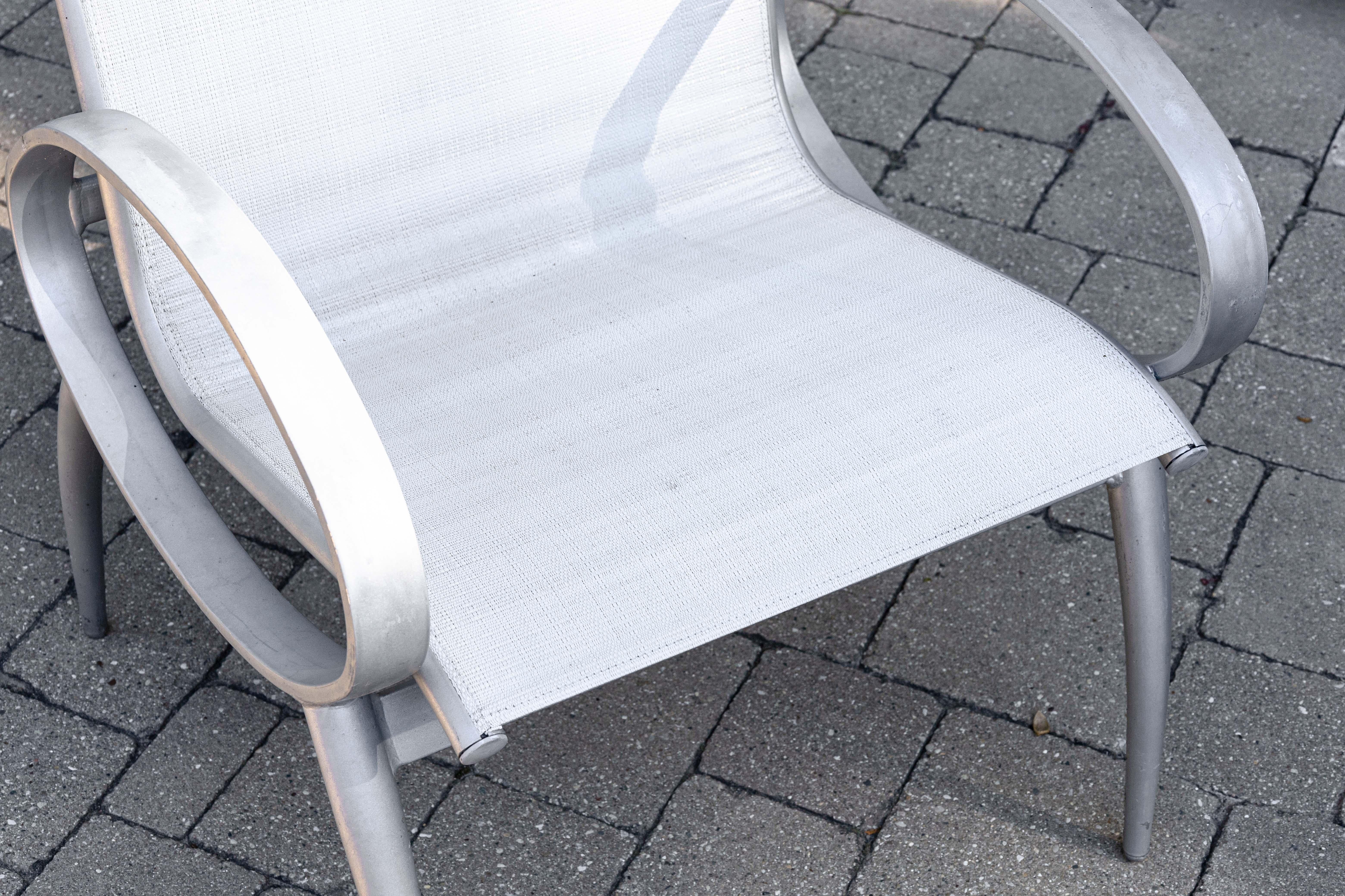 Pair of Tropitone Contemporary Modern Silver Aluminum Outdoor Patio Armchairs For Sale 3