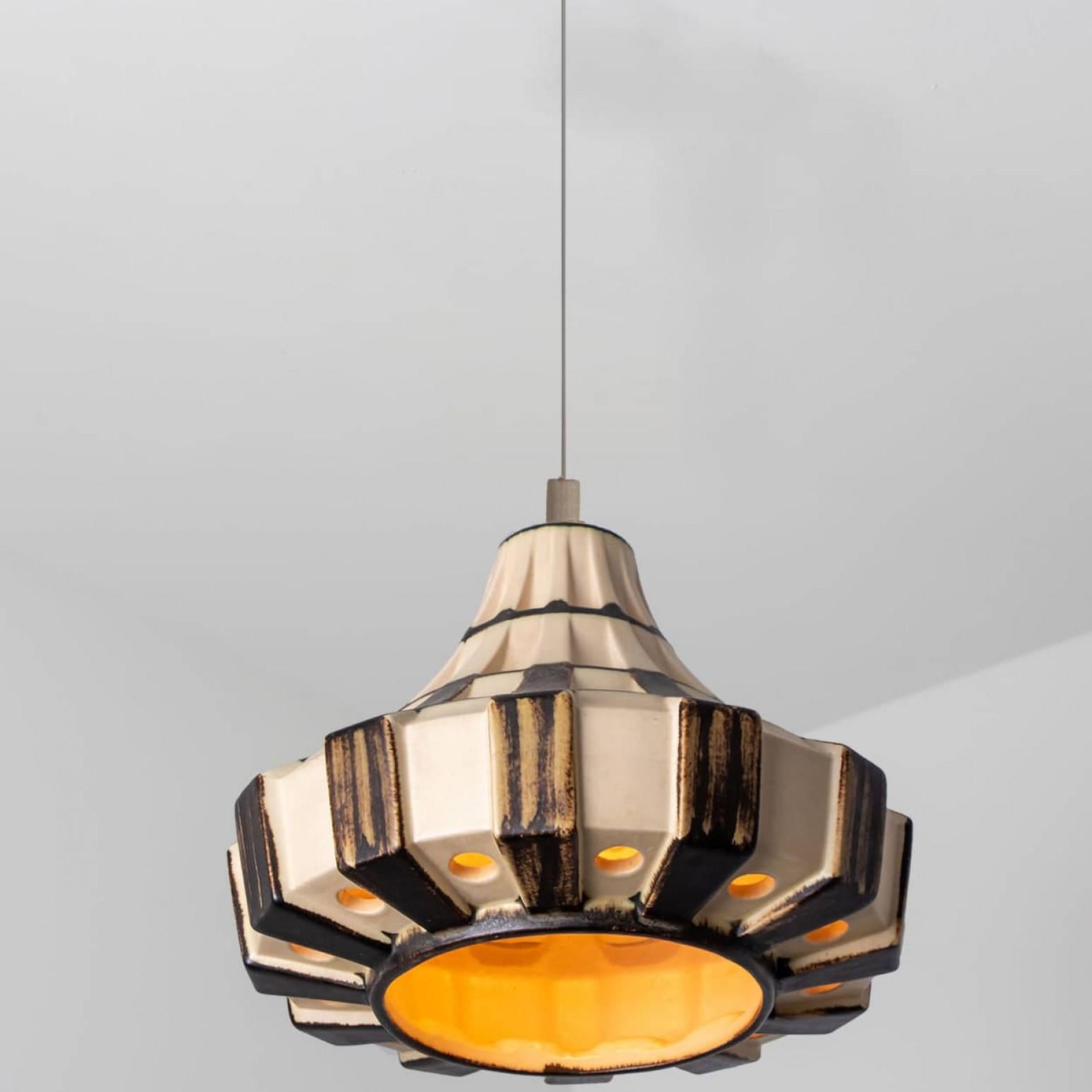 Pair of Trumpet Ivory Brown Ceramic Pendant Light, Denmark, 1970 For Sale 5
