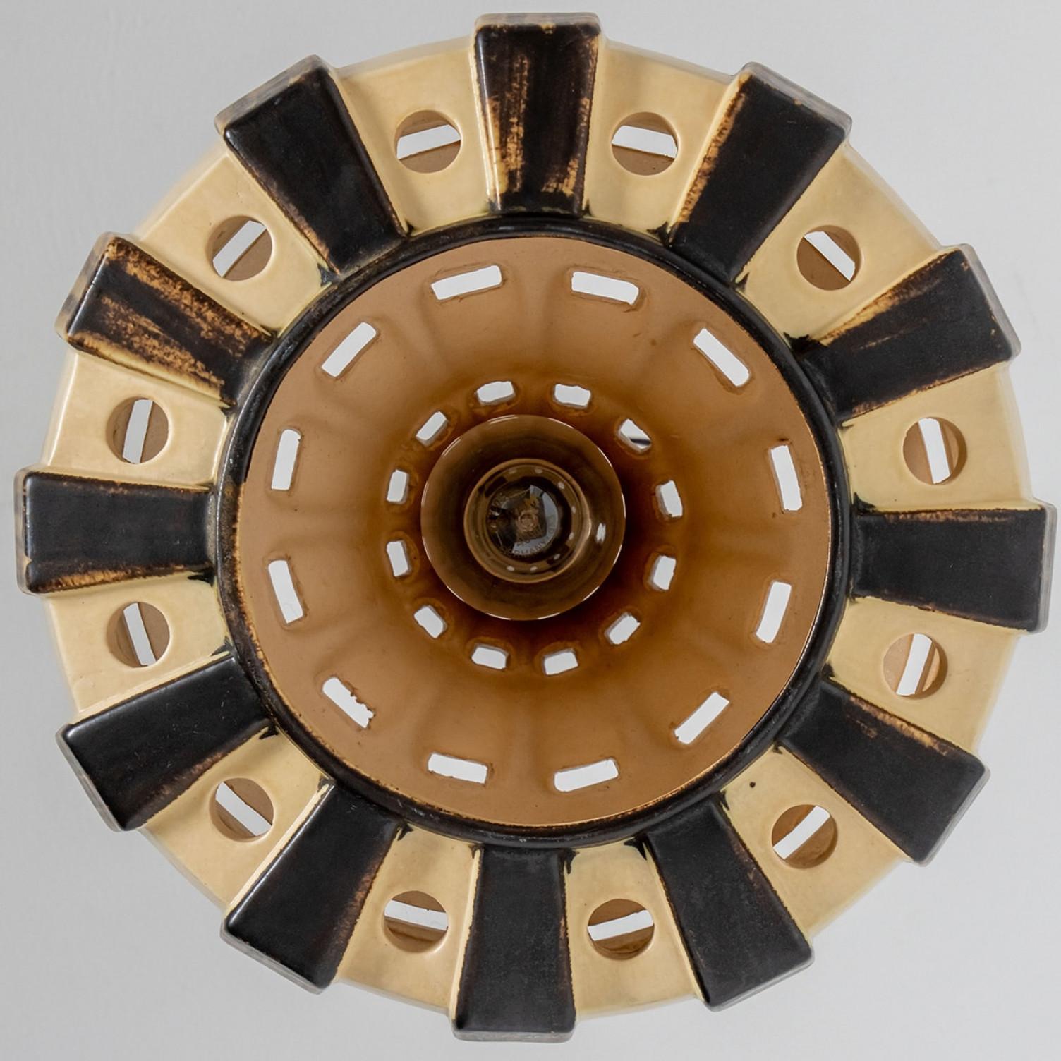 Pair of Trumpet Ivory Brown Ceramic Pendant Light, Denmark, 1970 For Sale 7