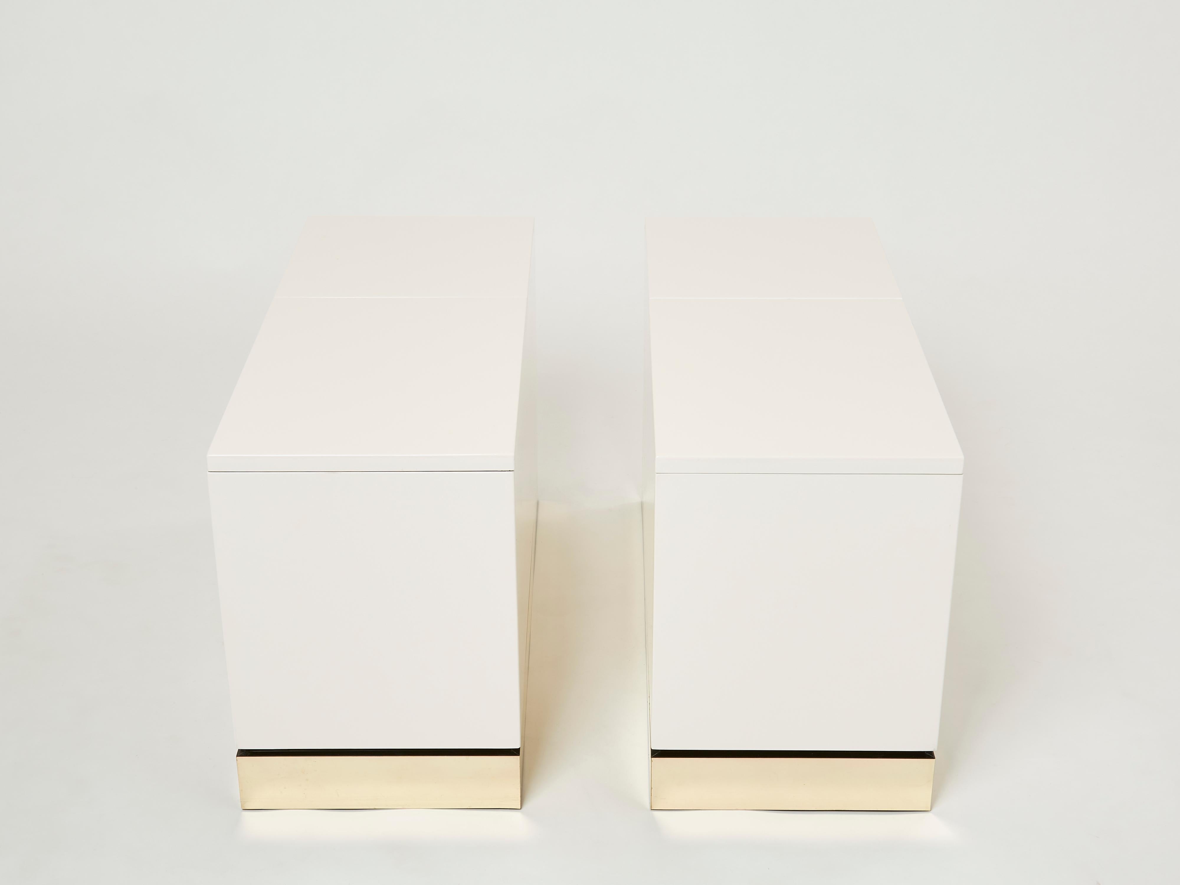 Pair of Trunk End Tables by J.C. Mahey Brass White Lacquered 1970s For Sale 1