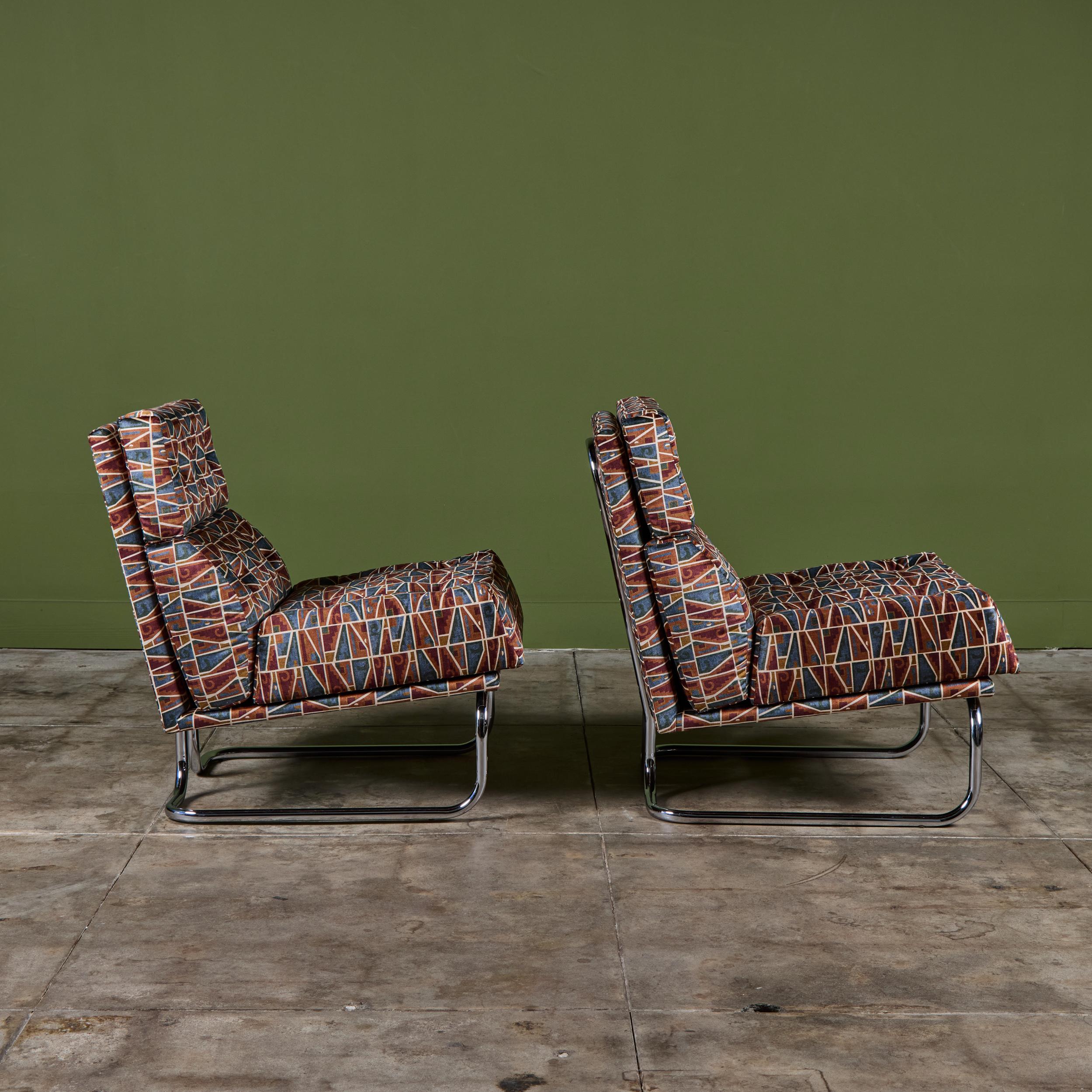 Fin du 20e siècle Paire de chaises longues tubulaires en porte-à-faux avec textiles Brook Perdigon en vente