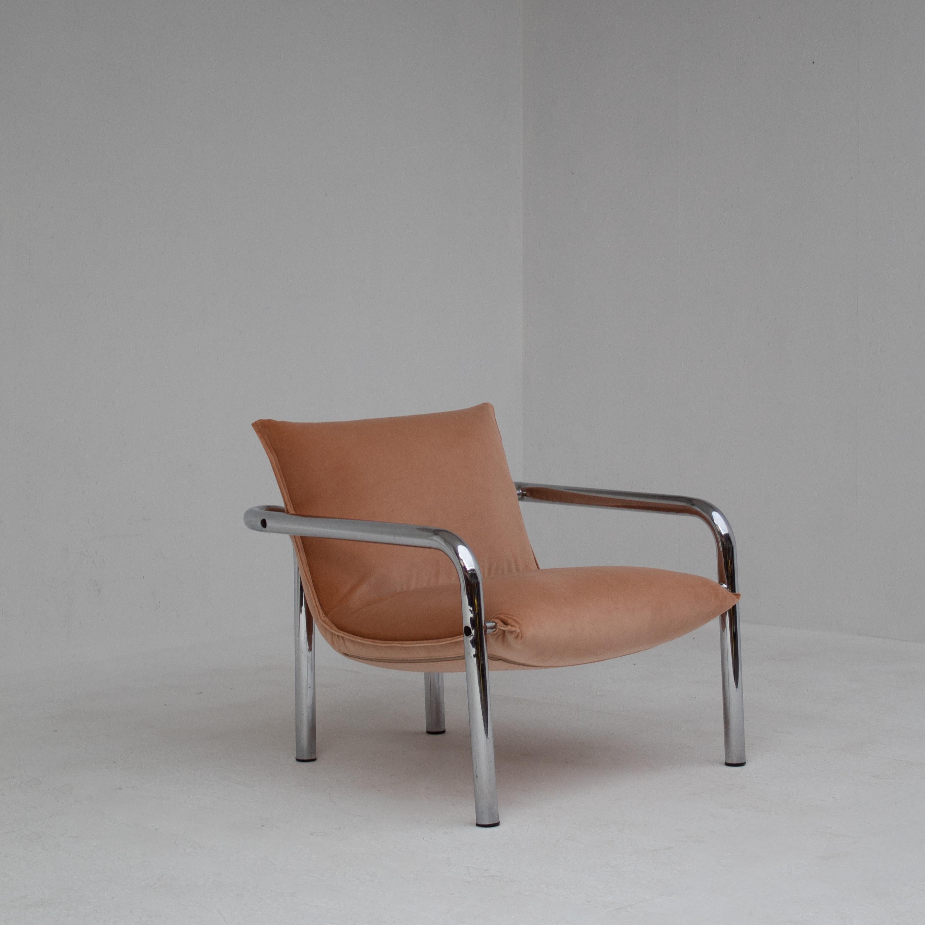 Pair of Tubular Chairs in Salmon Velvet im Zustand „Gut“ im Angebot in Antwerpen, BE