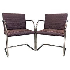 Pareja de sillones tubulares Ludwig Mies van der Rohe Brno de Gordon International