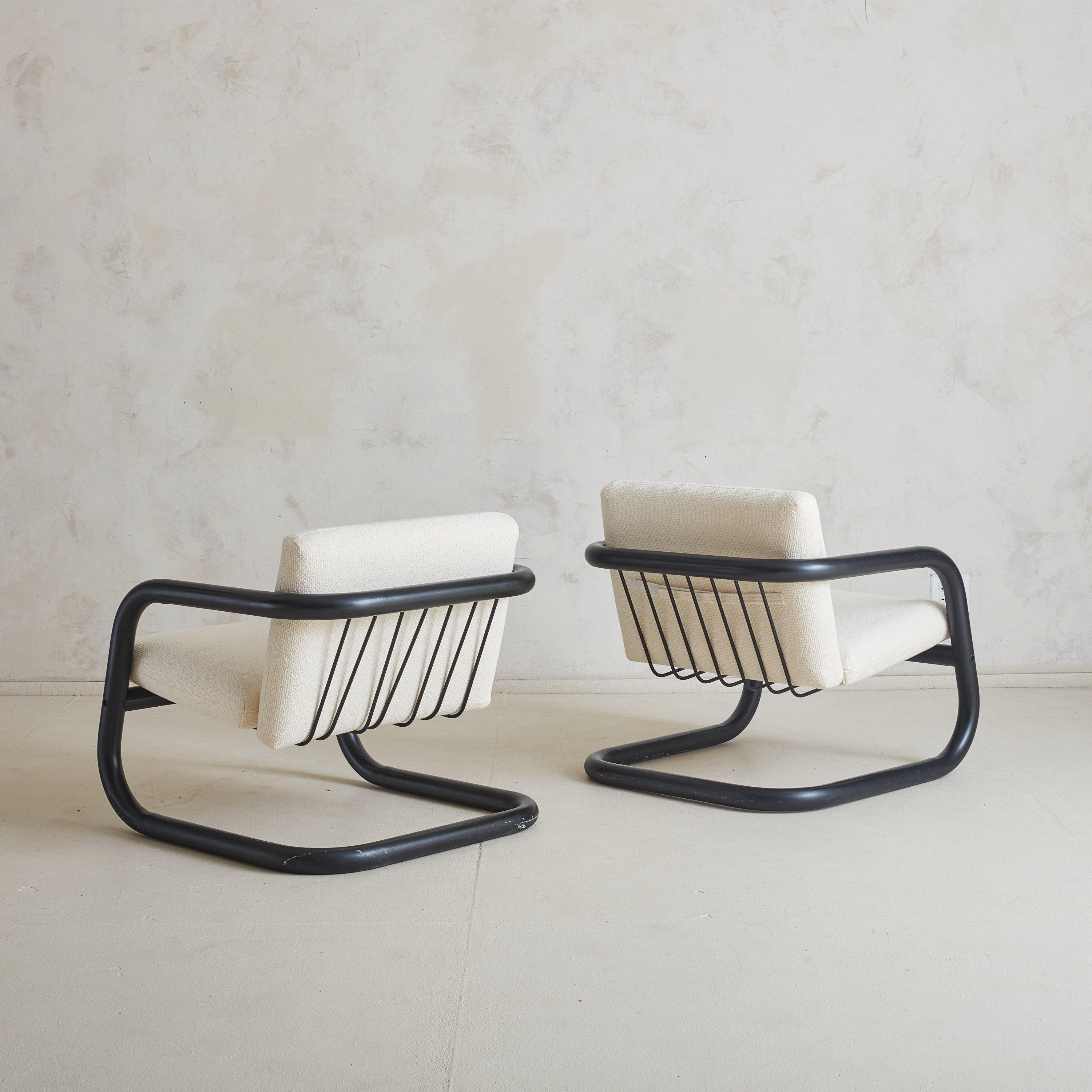 Pareja de Sillones Tubulares de Metal en Boucle Marfil de Geraldo de Barros, años 70 Moderno en venta