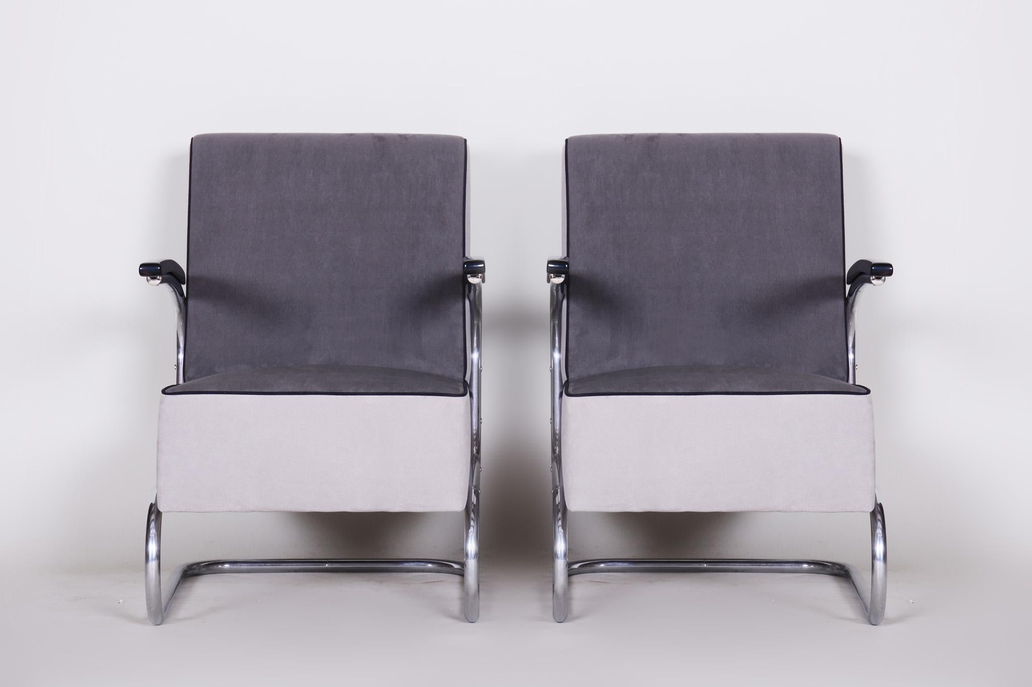 Bauhaus Coppia di poltrone a sbalzo in acciaio tubolare in stile Art Déco, cromo, tappezzeria nuova in vendita