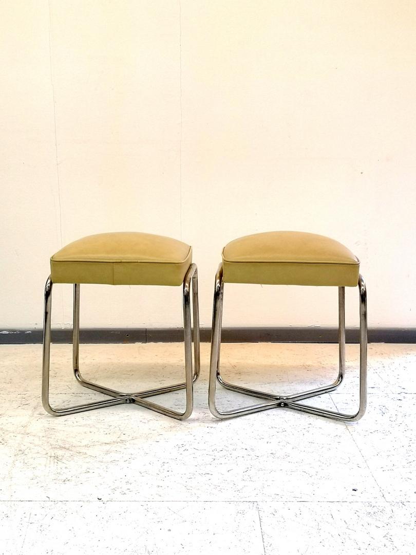 Pair of Tubular Steel Ottomans, 1930s In Good Condition In Budapest, HU