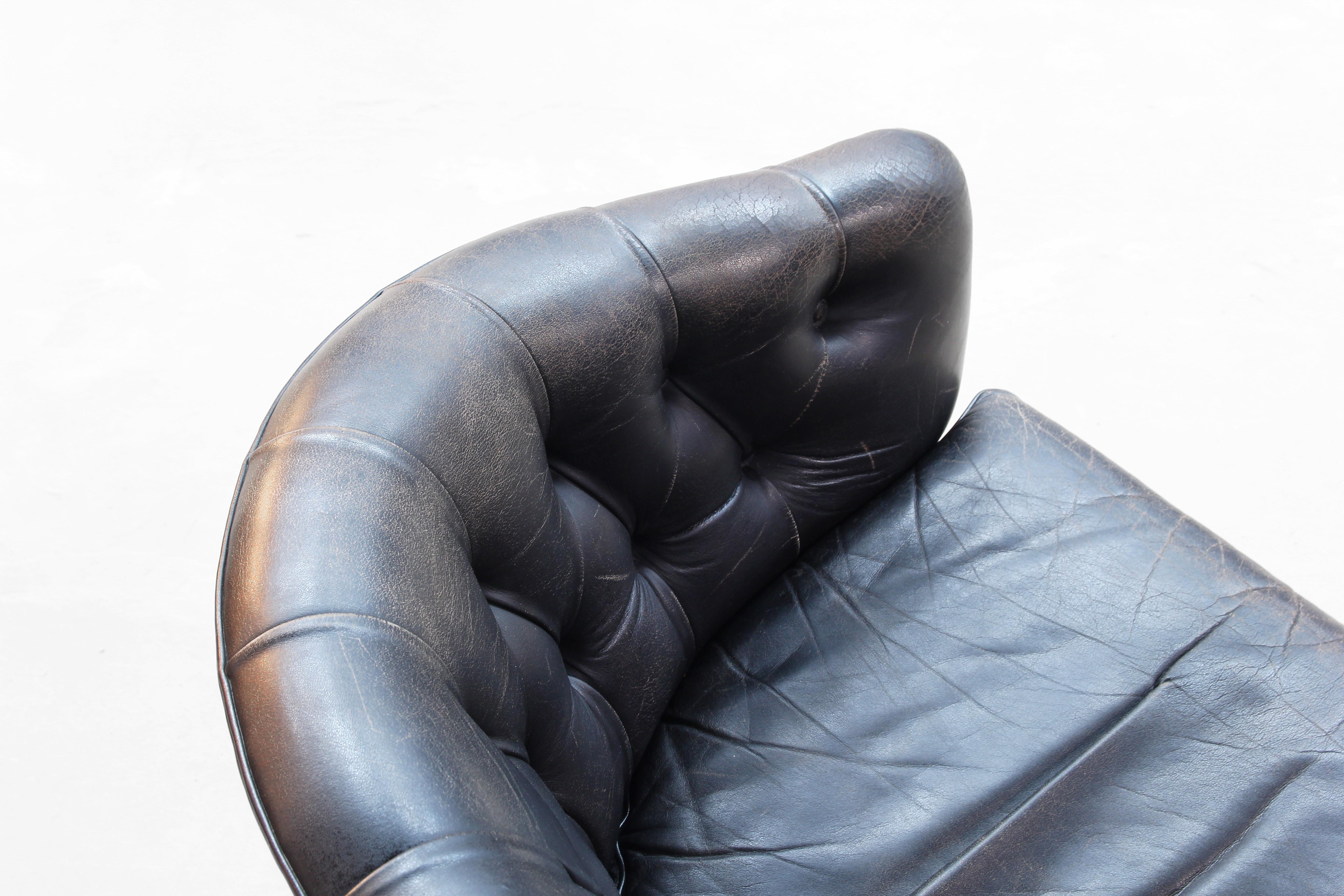 Leather Pair of Tufted Danish Lounge Chairs Attributed to Kaare Klint Borge Mogensen For Sale
