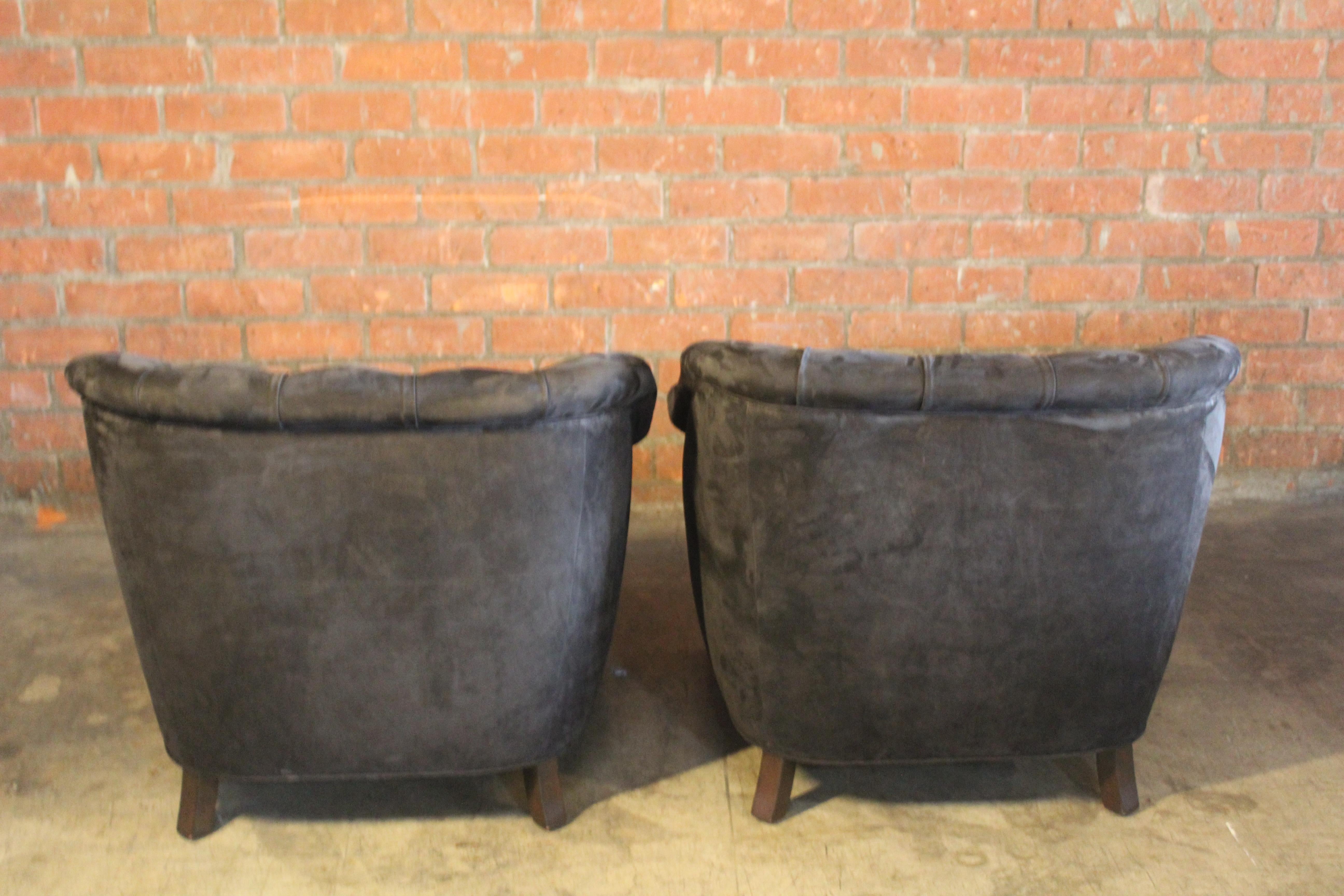 Pair of Tufted Leather Club Chairs, France, 1960s For Sale 6