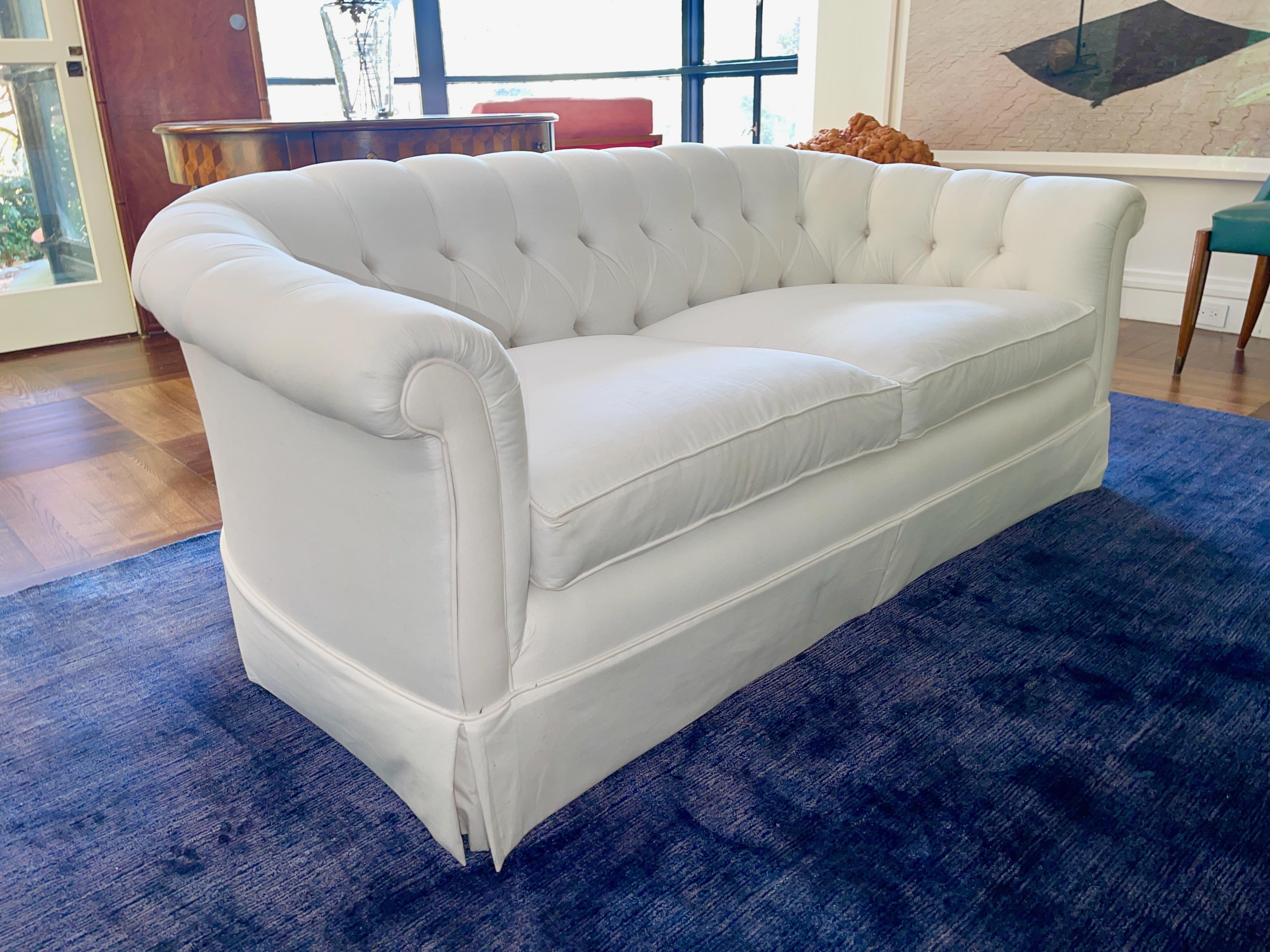 Paire de fauteuils matelassés en vente 6