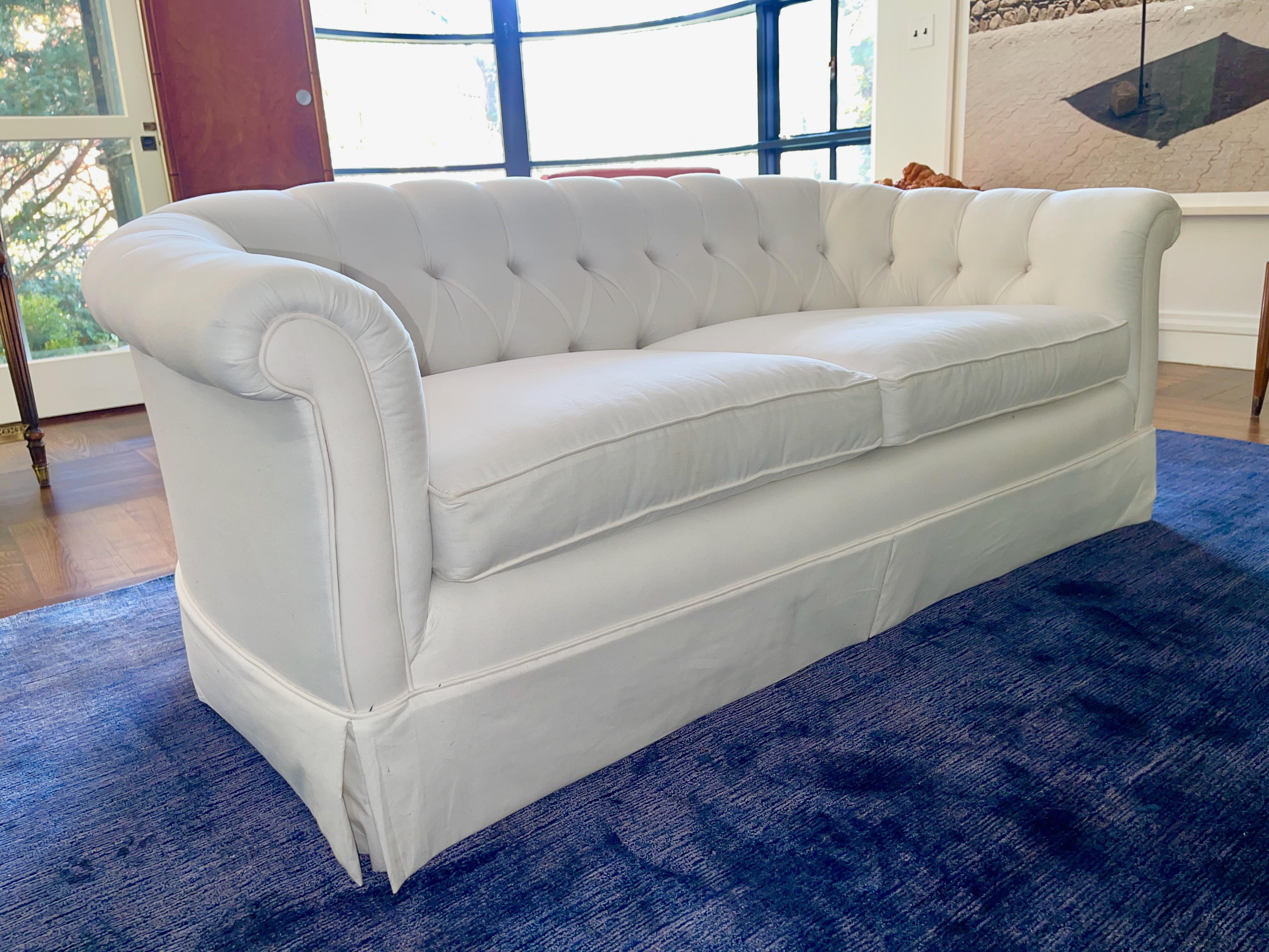 Paire de fauteuils matelassés en vente 11