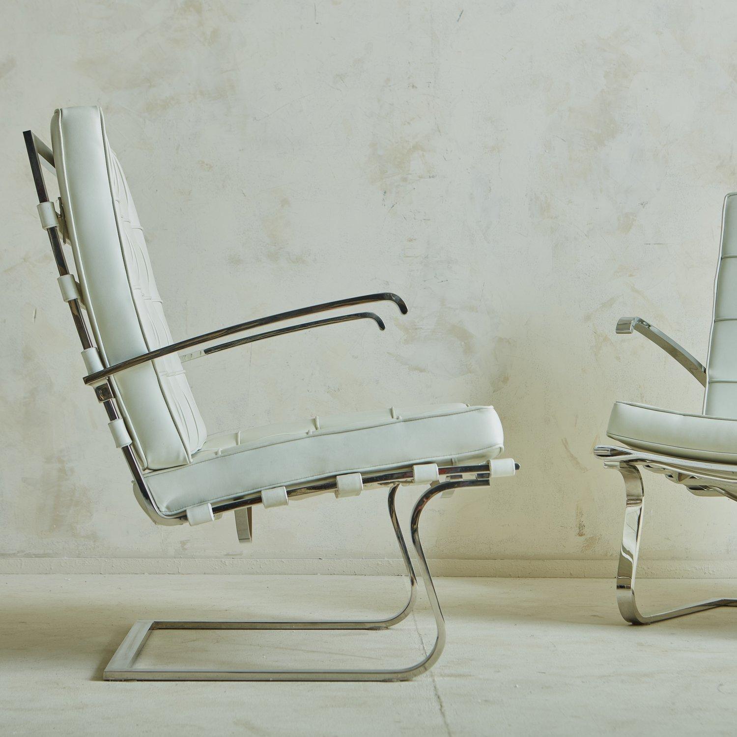 Mid-Century Modern Pair of Tugendhat Chairs in White Leather by Mies Van Der Rohe, 1929 For Sale