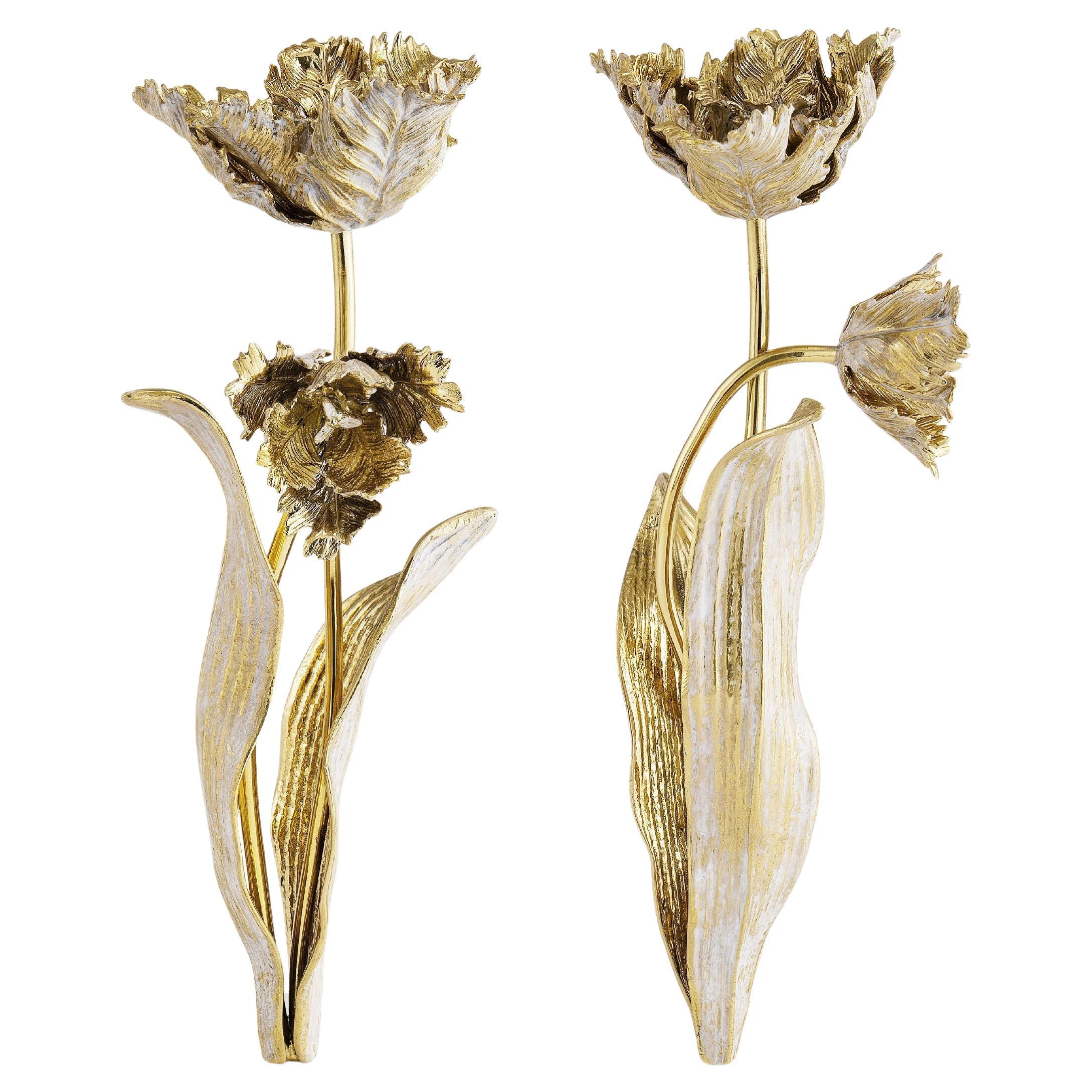 Paire de bougeoirs tulipe en laiton, marbre et émail blanc