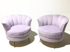 Paire de fauteuils club en forme de tulipe avec pieds en laiton