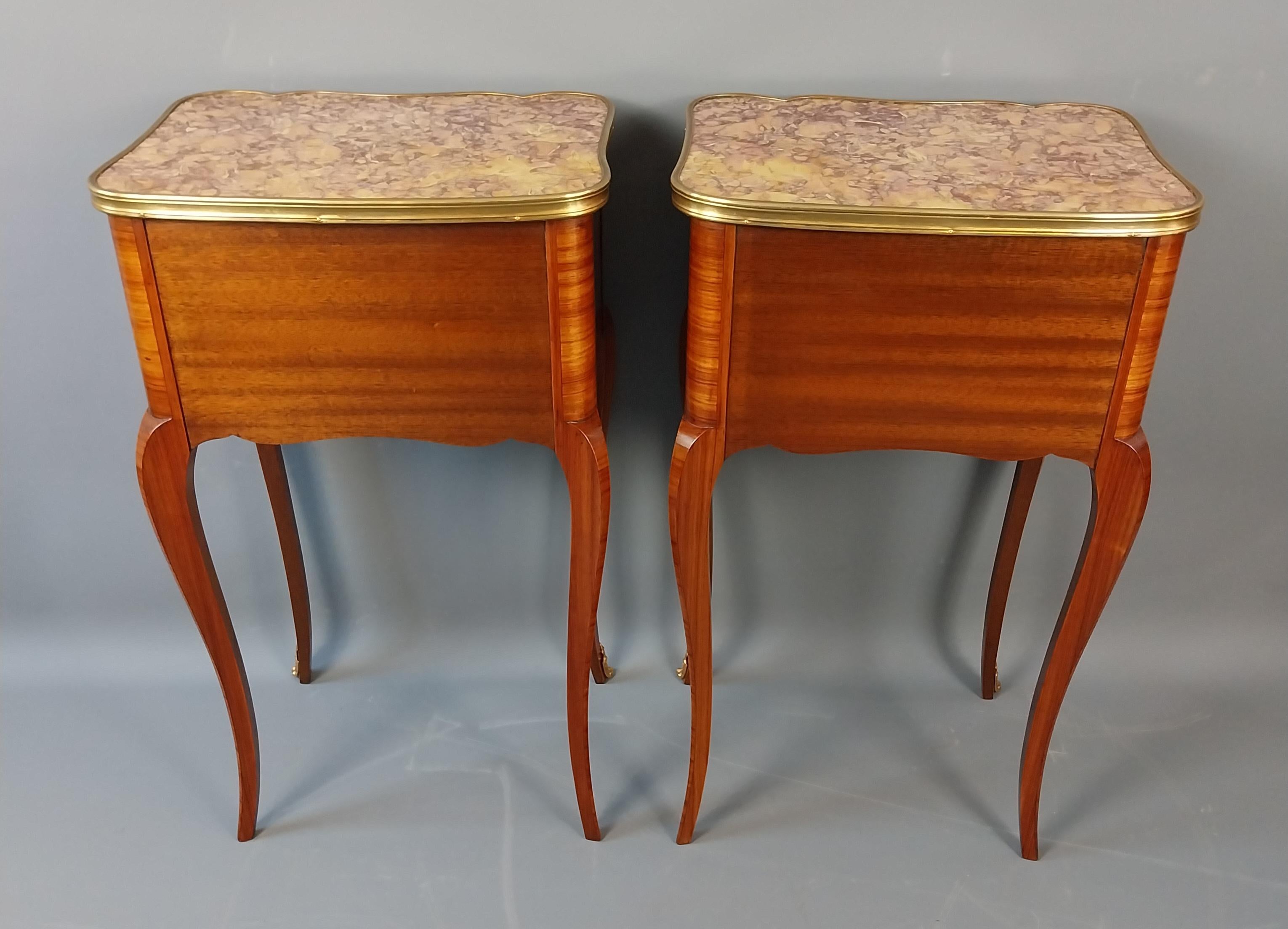Pair of Tulipwood Bed Side Cabinets In Good Condition For Sale In Staffordshire, GB